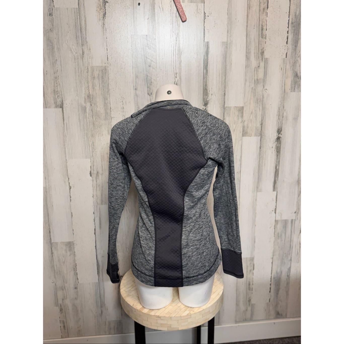 Eddie Bauer Eddie Bauer Women’s Gray Pullover Activewear Top Size M Size M / US 6-8 / IT 42-44 - 10 Thumbnail
