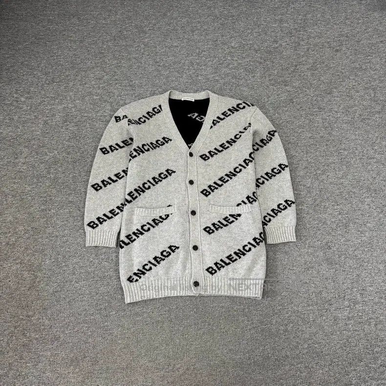 Balenciaga Balenciaga Gray Barrage Printed V-Neck Knit Cardigan Size US S / EU 44-46 / 1 - 1 Thumbnail