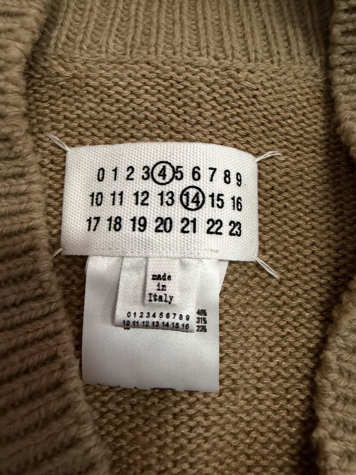 Maison Margiela MARGIELA KNIT VEST Size US L / EU 52-54 / 3 - 4 Thumbnail