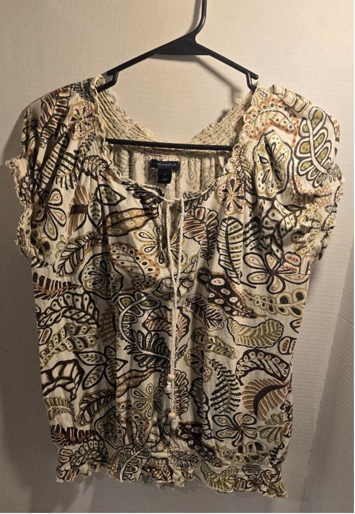 Tommy Hilfiger Tommy Hilfiger Women's blouse size medium Size M / US 6-8 / IT 42-44 - 1 Thumbnail