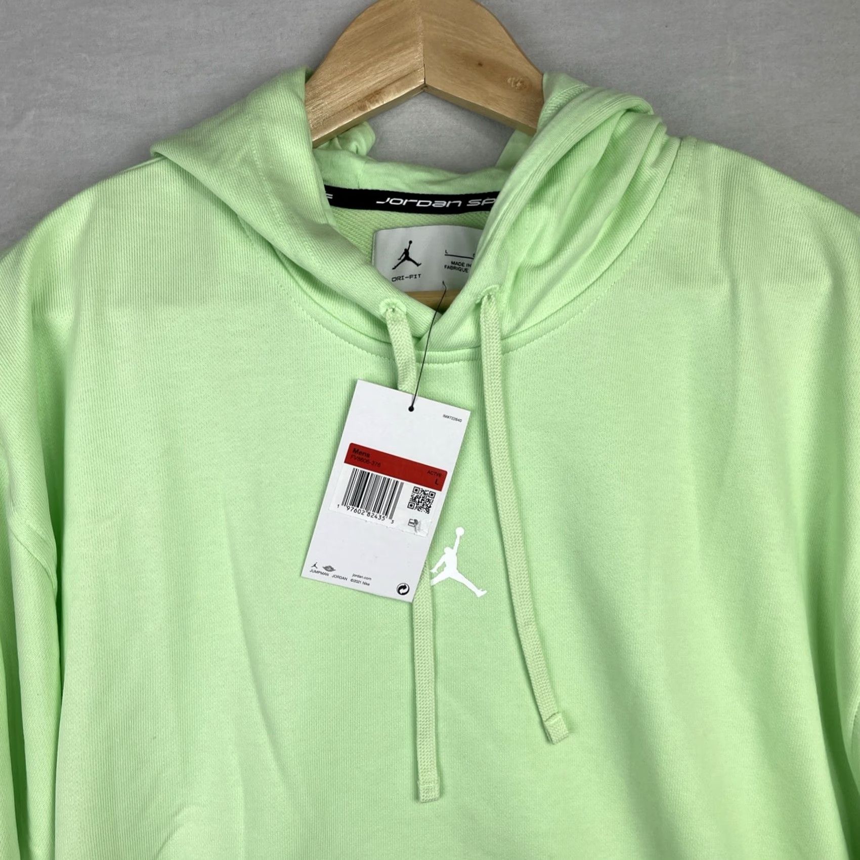 Jordan Brand Air Jordan Hoodie Mens Large Green Sport Dri Fit Pullover Sweatshirt FV8606-376 Size US L / EU 52-54 / 3 - 4 Thumbnail