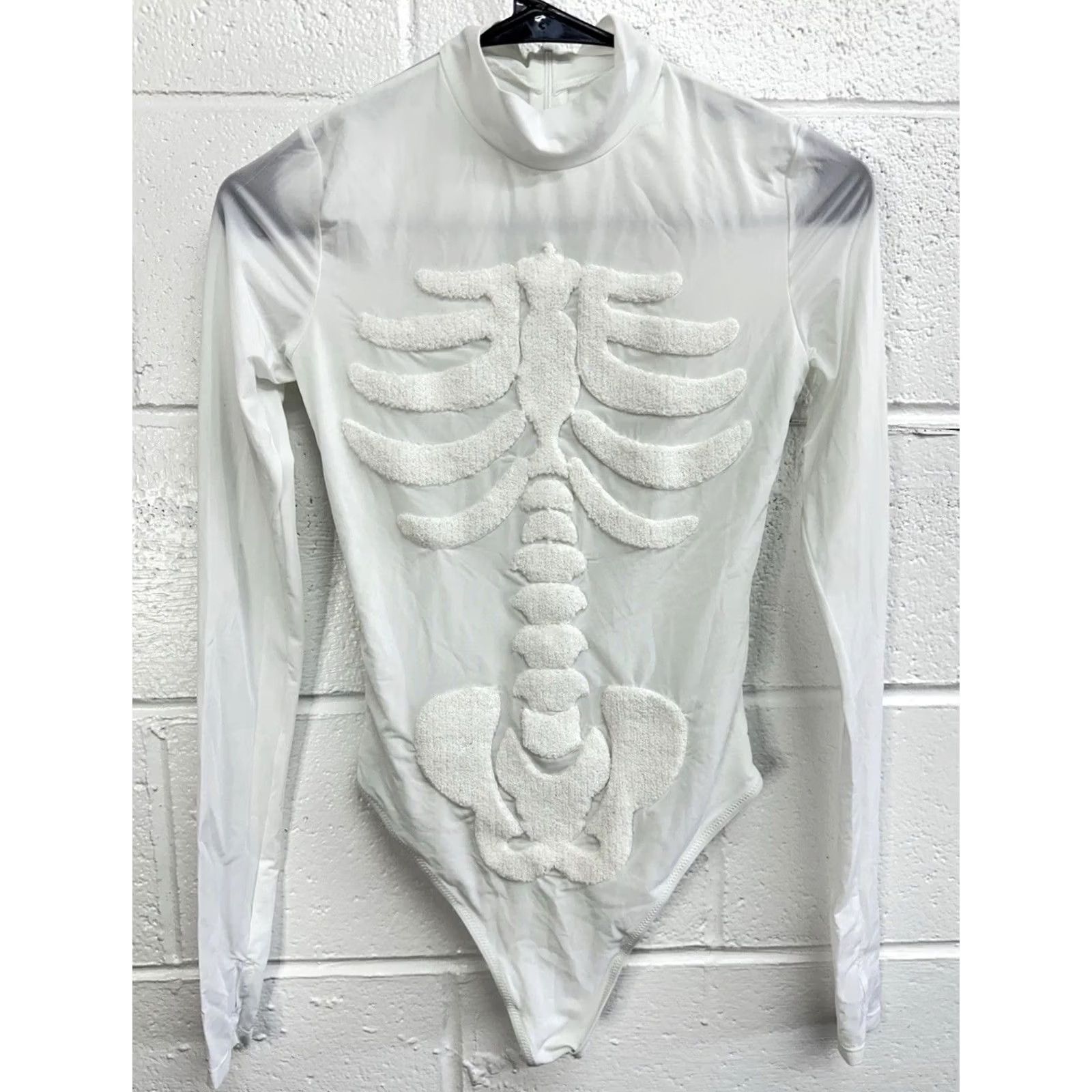 Vintage Buff Bunny Skullpture Skeleton Long Sleeve Bodysuit White Women’s XS T-Shirt Women Size XS / US 0-2 / IT 36-38 - 2 Thumbnail