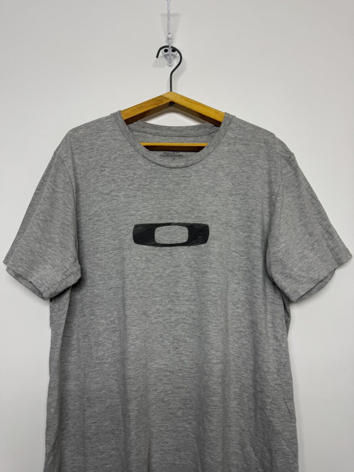 Oakley Vintage OAKLEY Center Logo T Shirt Blue Hype Rare Gorpcore Size US S / EU 44-46 / 1 - 2 Thumbnail