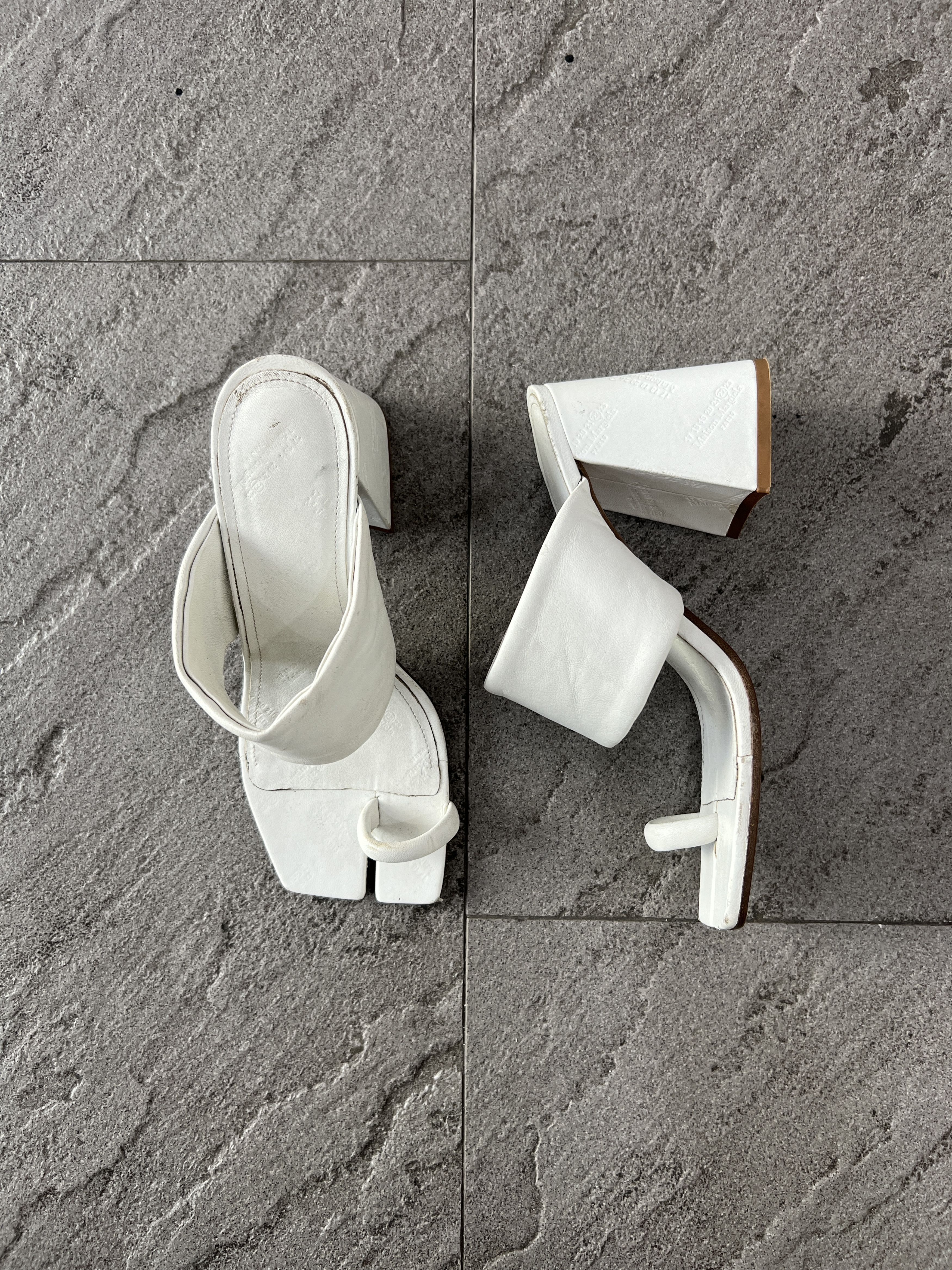 Maison Margiela Maison Margiela Tabi White Leather Heel Sandals Size 38 Size US 8 / IT 38 - 1 Thumbnail