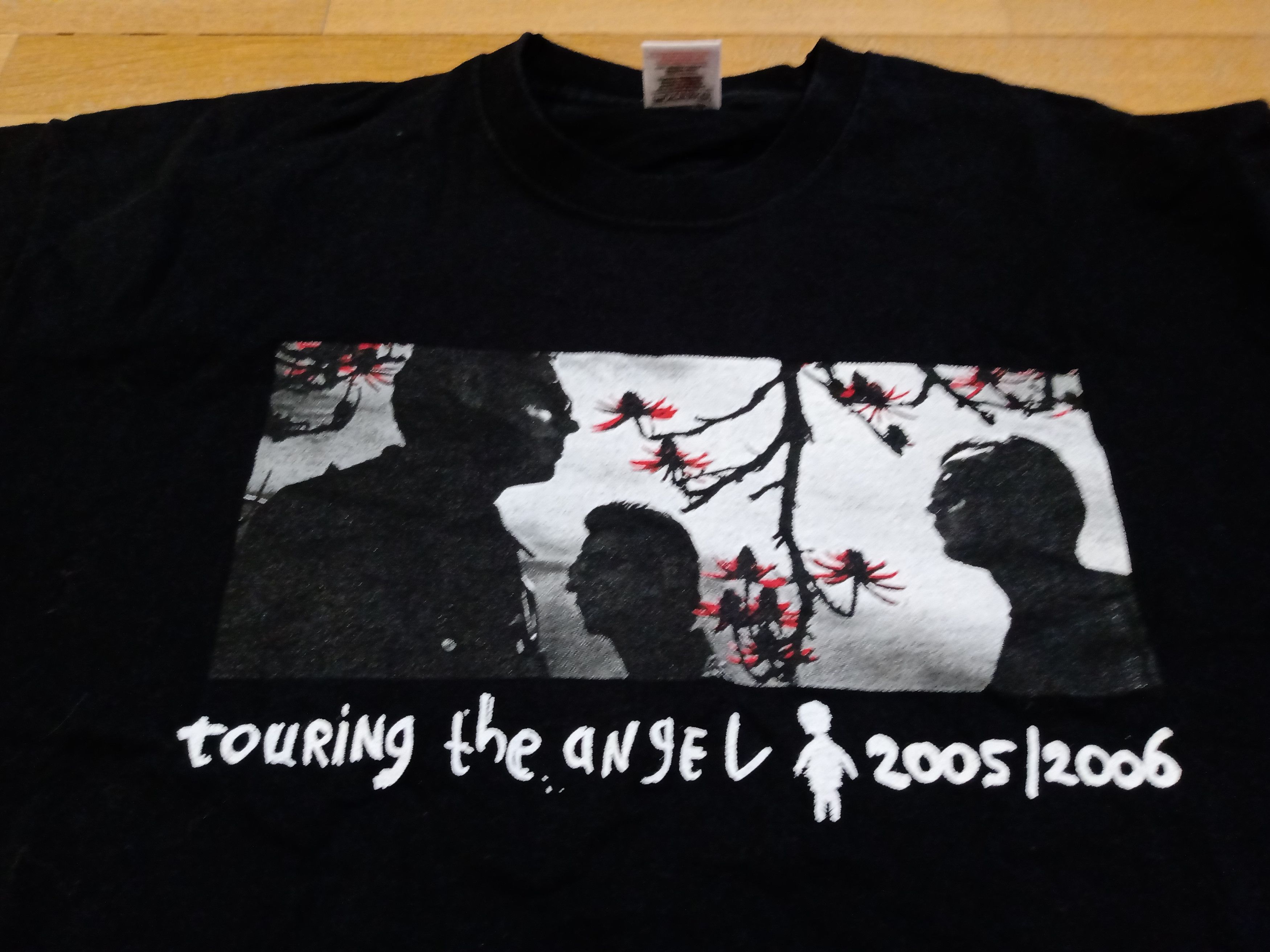 Band Tees Depeche Mode 2005–06 Touring the Angel Shirt Size M Rare Size US M / EU 48-50 / 2 - 2 Thumbnail