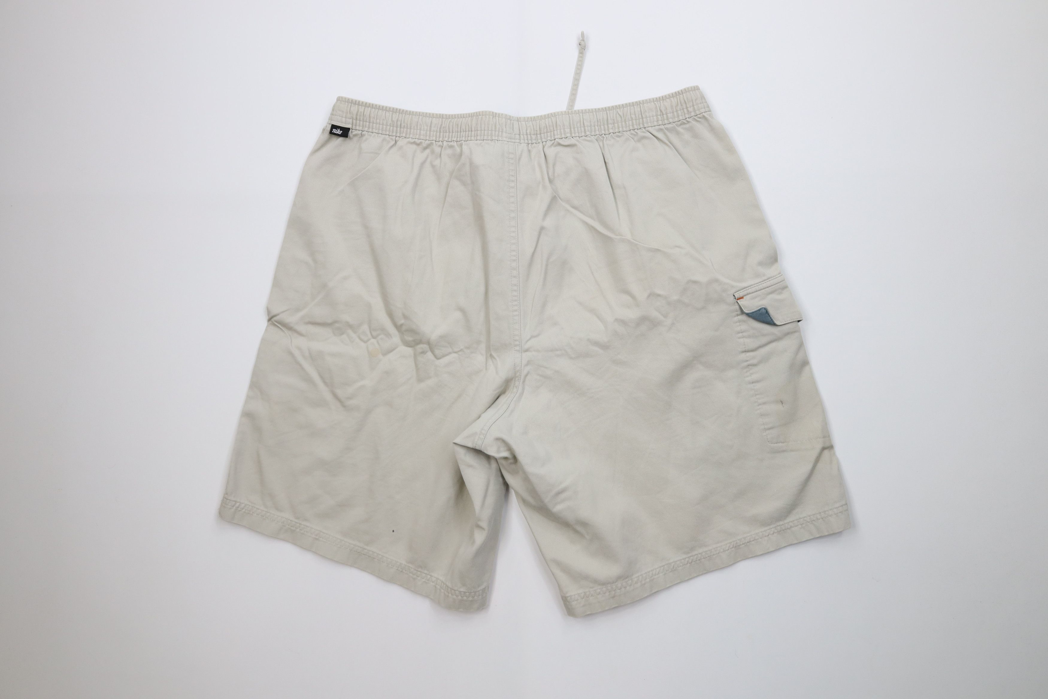 Nike Vintage Nike Spell Out Above Knee Shorts Beige Cotton Size US 34 / EU 50 - 9 Thumbnail