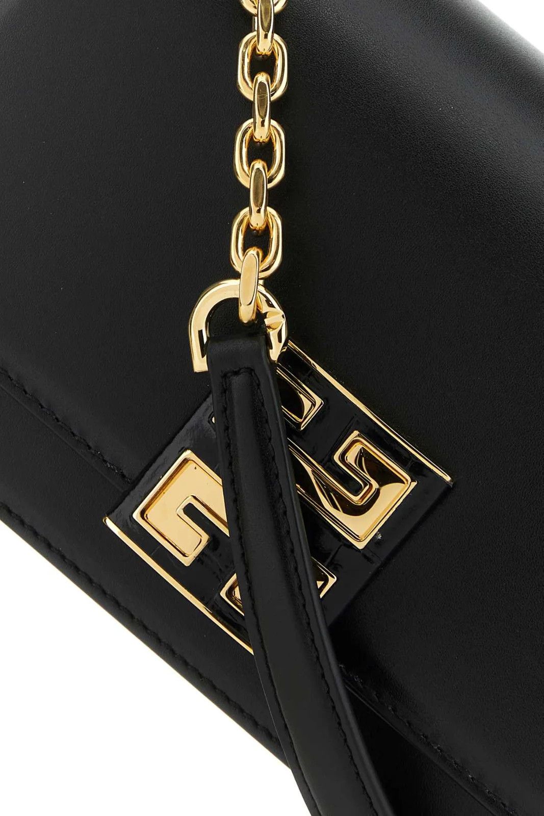 Givenchy o1w1db10525 Size: OS/4G Small Sliding Chain Bag in Black Size ONE SIZE - 4 Thumbnail
