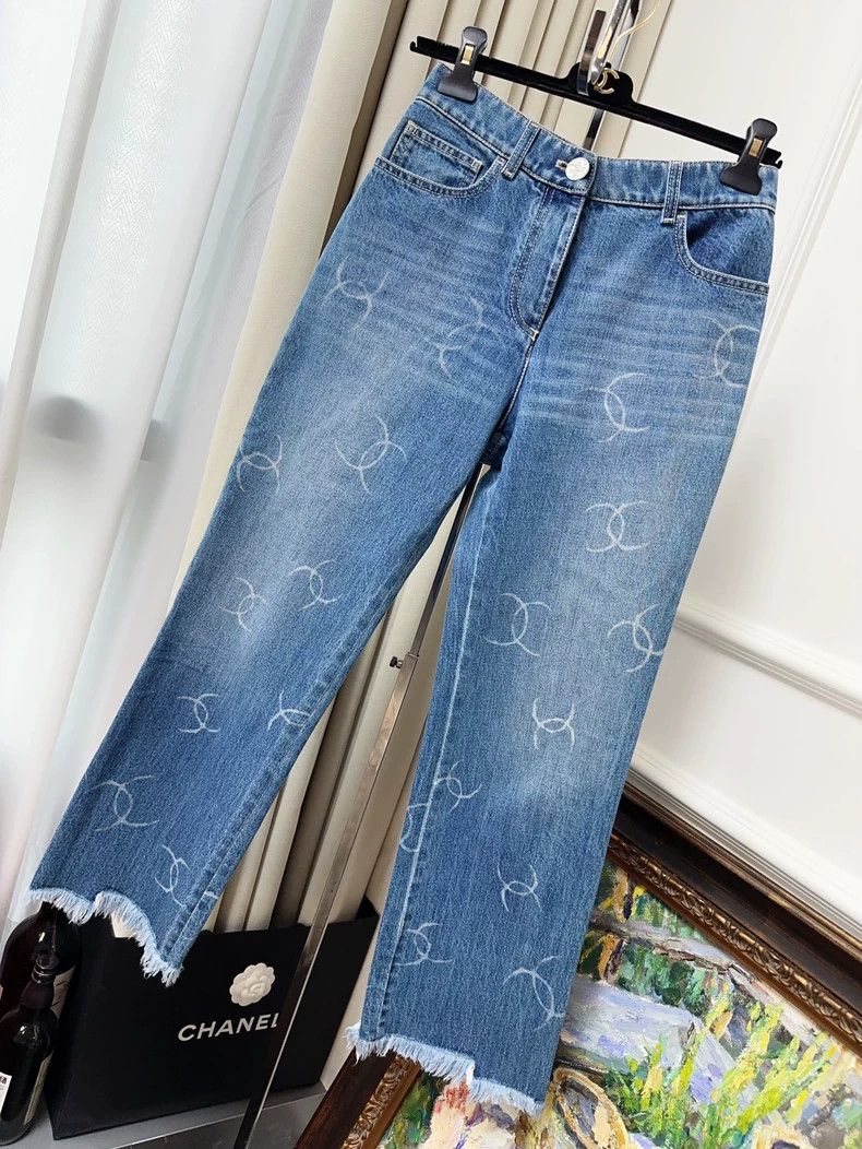 Chanel Chanel 20B full-print graffiti logo blue jeans Size 24" / US 00 / IT 34 - 1 Thumbnail