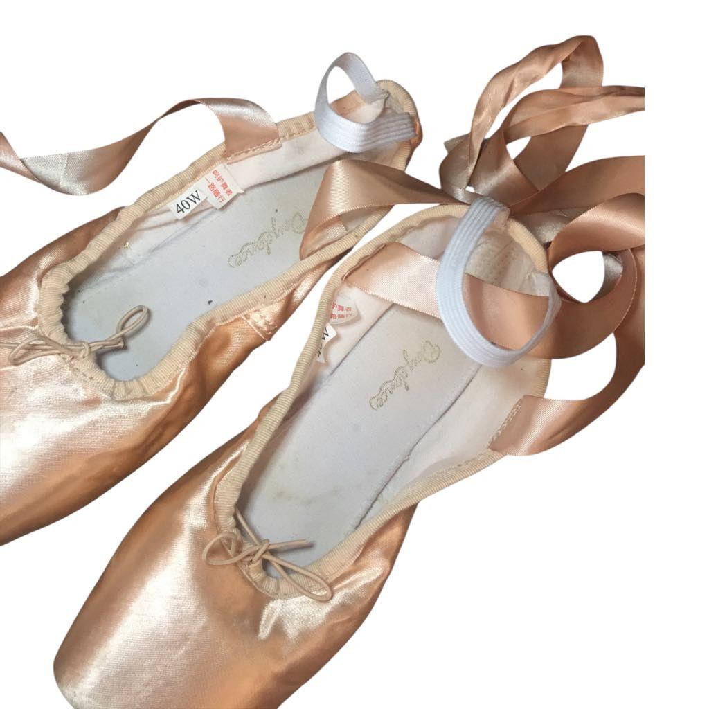 Other DayDance Ballet Pointe Dance Shoes Ribbon Ballerina Size 40 Size US 11 / IT 41 - 20 Thumbnail