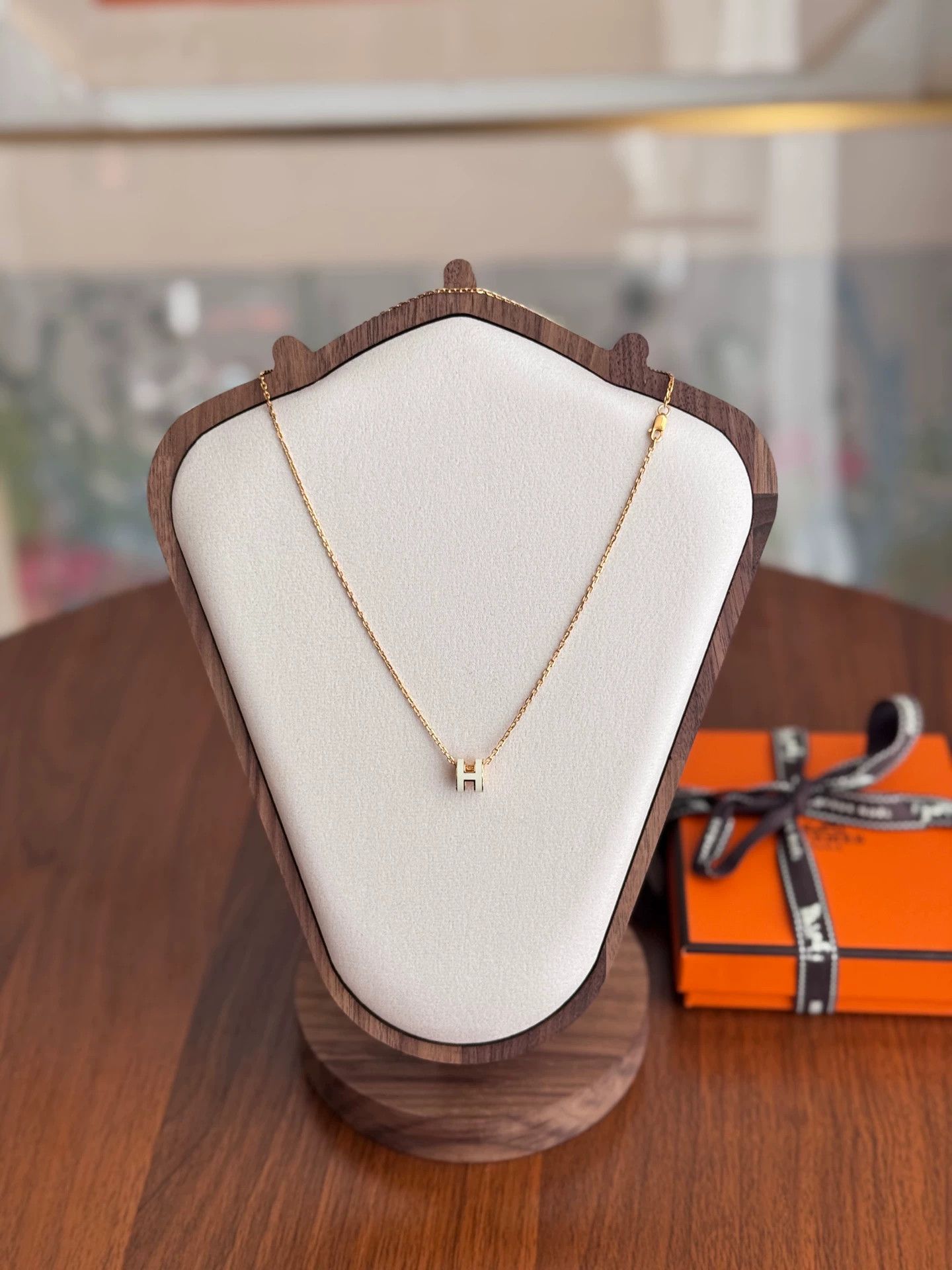 Hermes HERMES Mini Pop H White & Gold Necklace Size ONE SIZE - 1 Thumbnail