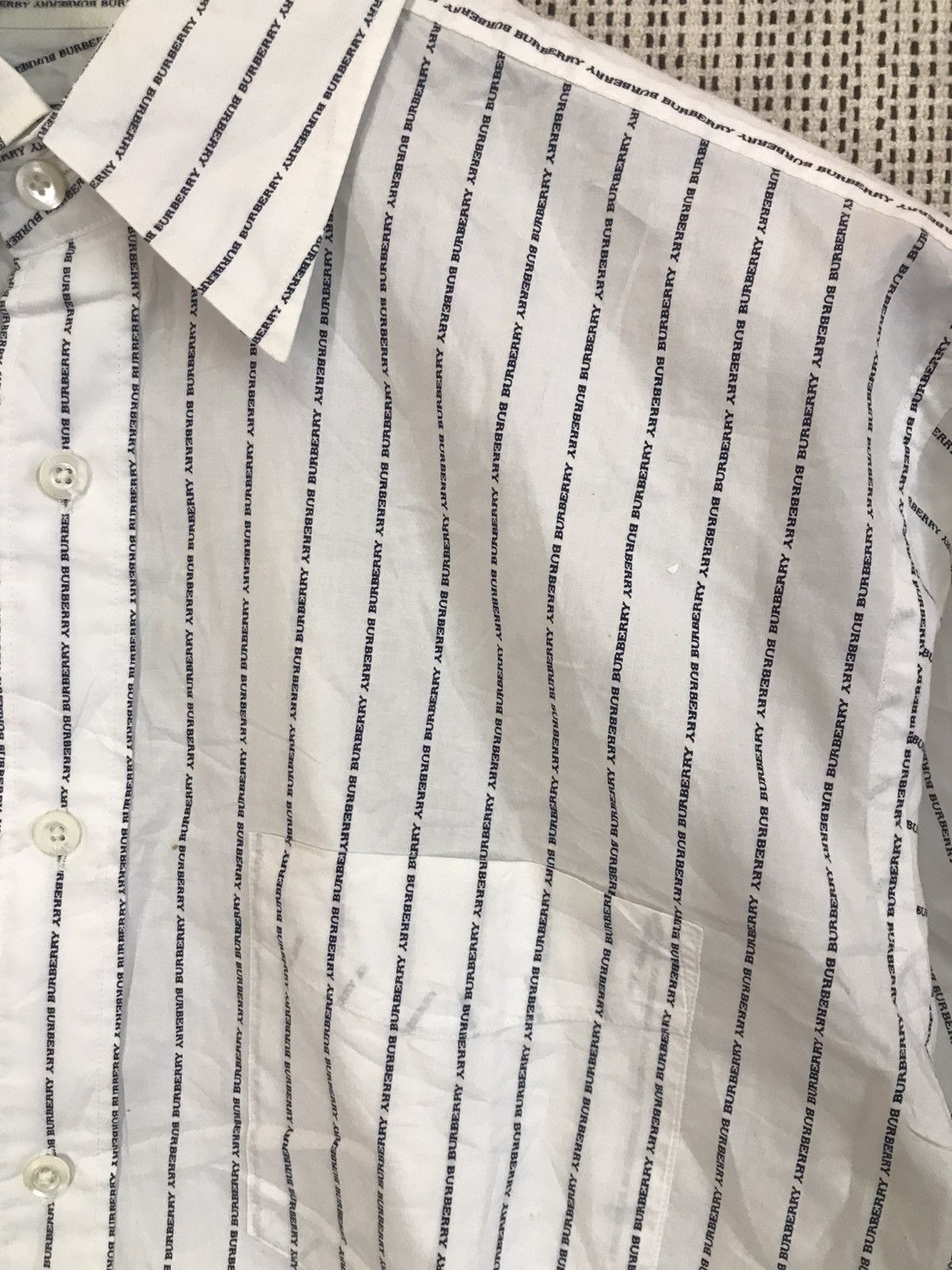 Burberry × Vintage ‼️BURBERRY LONDON SHIRT SPELLOUT FULL PRINTED NICE DESIGN‼️ Size US L / EU 52-54 / 3 - 4 Thumbnail