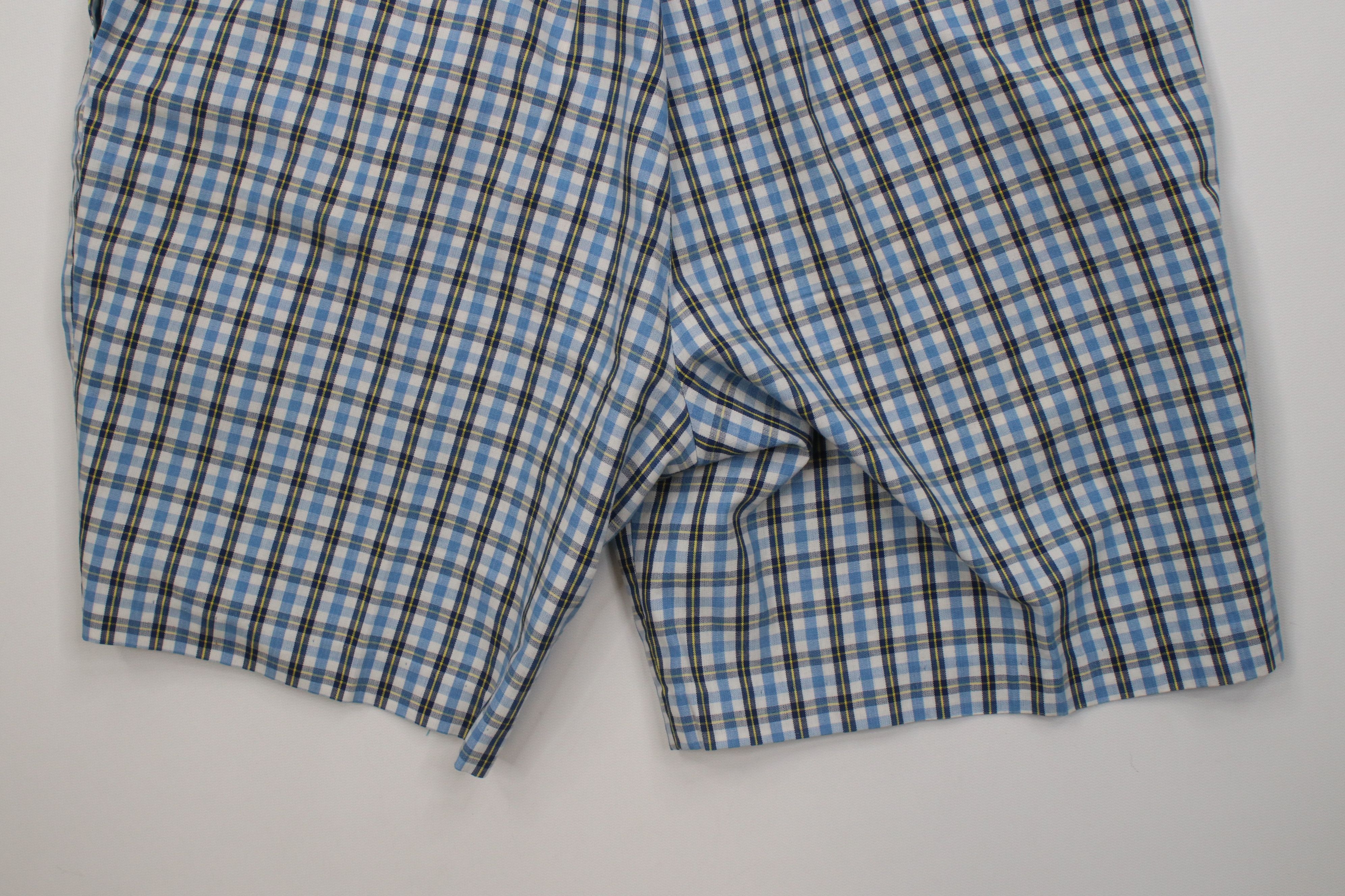 Vintage Vintage 60s 70s Streetwear Plaid Above Knee Chino Shorts Size US 34 / EU 50 - 16 Thumbnail
