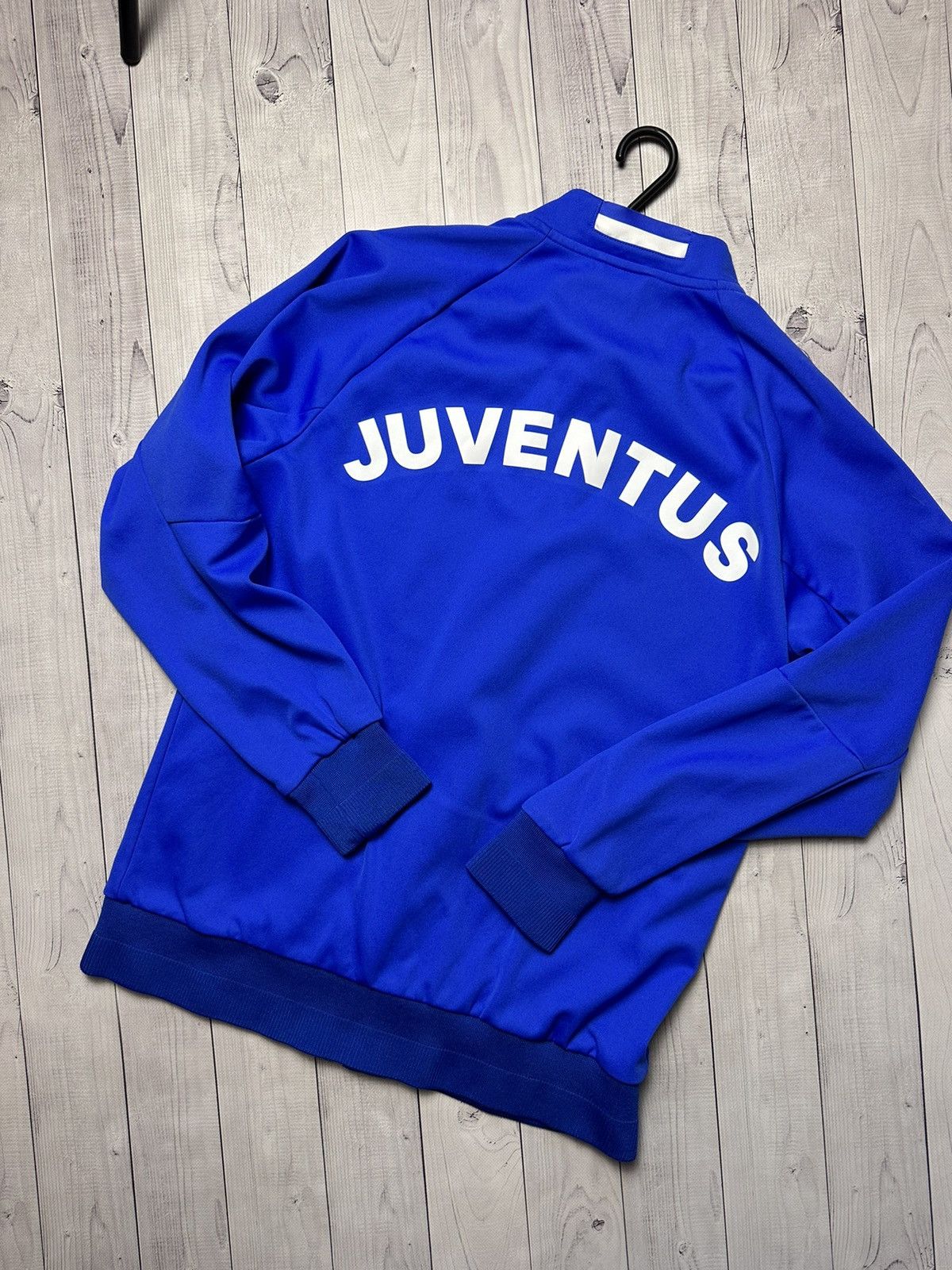 Adidas Vintage adidas Juventus soccer jacket size L logo Size US L / EU 52-54 / 3 - 2 Thumbnail