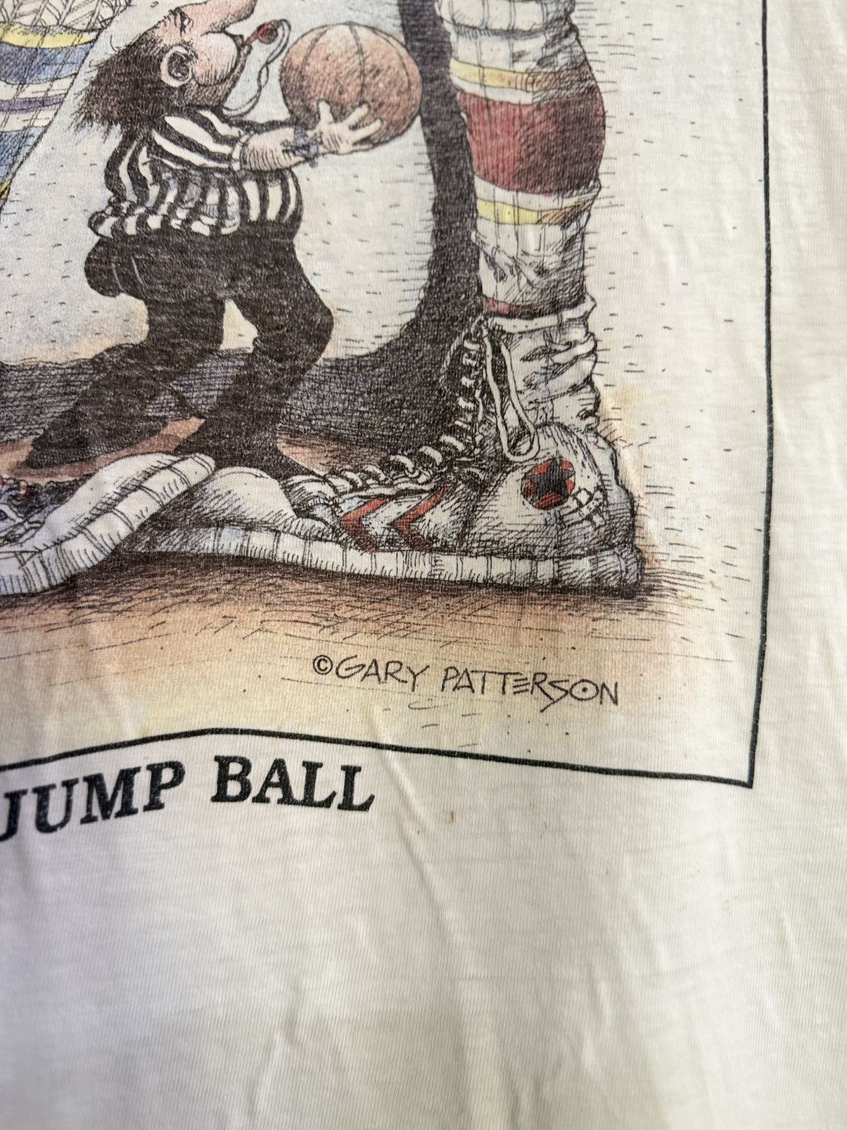 Other Thrashed Vintage 90s Jump Ball Gary Patterson Faded Tee Size US L / EU 52-54 / 3 - 3 Thumbnail
