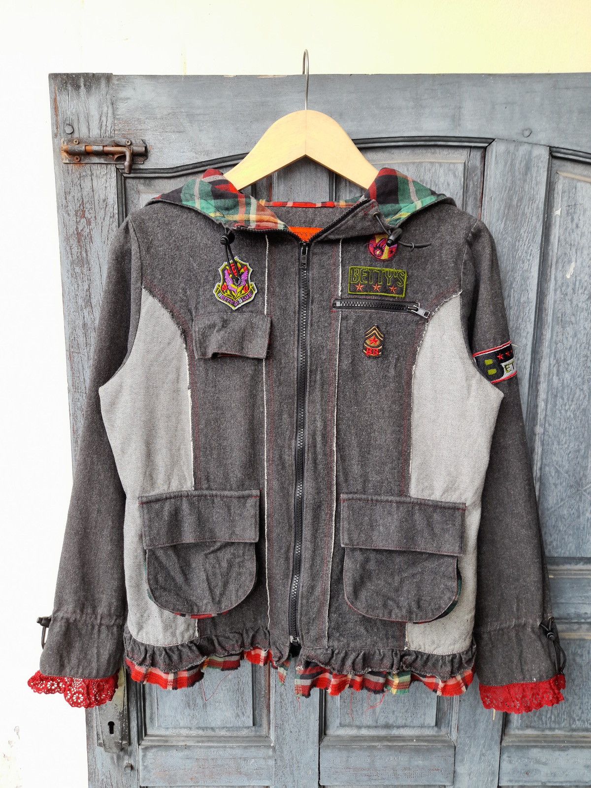 Vintage Vintage Patchwork Utility Hoodie with Lace & Flannel Details Size L / US 10 / IT 46 - 1 Thumbnail