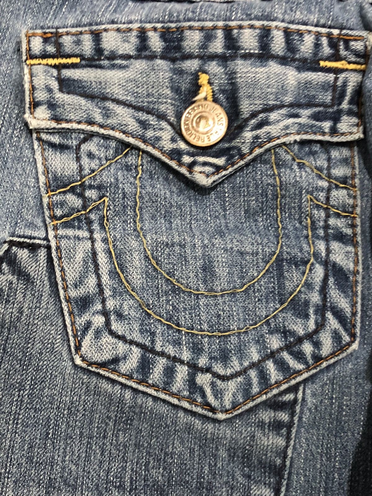 True Religion Vtg Y2K True Religion Patchwork Flared Jeans Size 28" / US 6 / IT 42 - 4 Thumbnail
