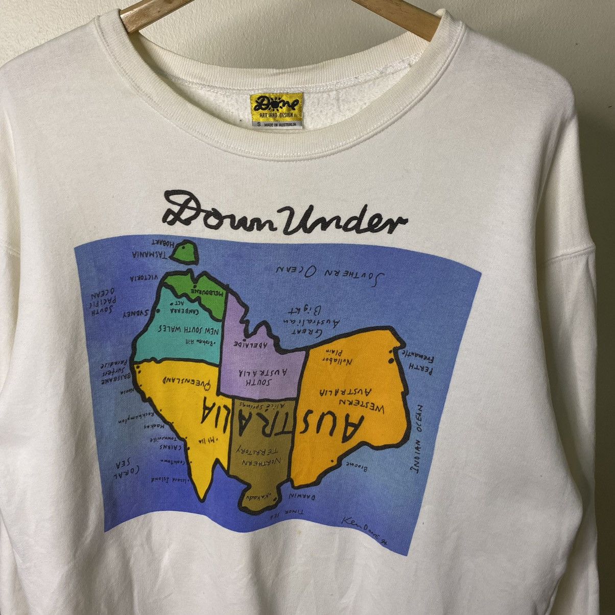 Vintage 1990s Ken Done Art and Design Australia Map Sweatshirt Size US M / EU 48-50 / 2 - 2 Thumbnail