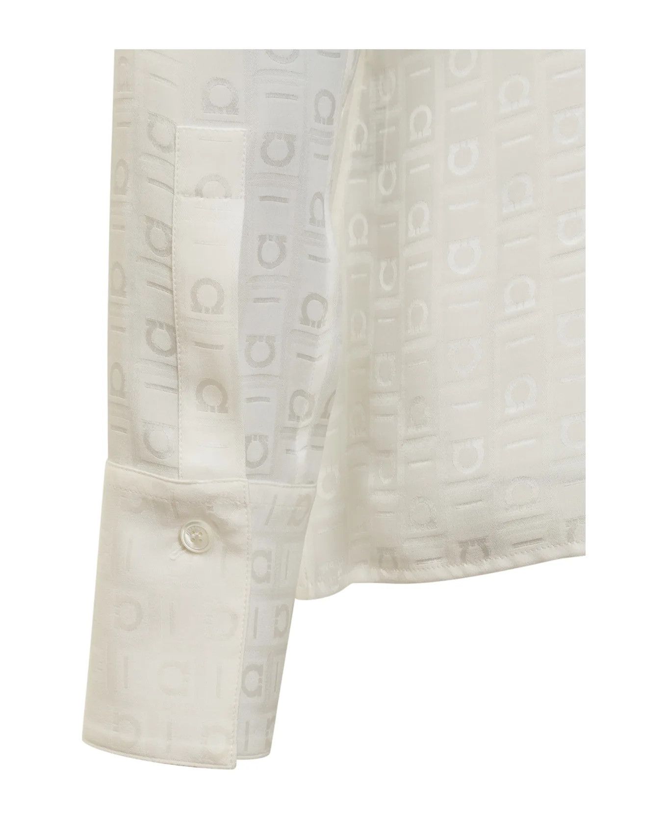 Salvatore Ferragamo o1y0426 Patterned Shirt in Off-White Size M / US 6-8 / IT 42-44 - 3 Thumbnail