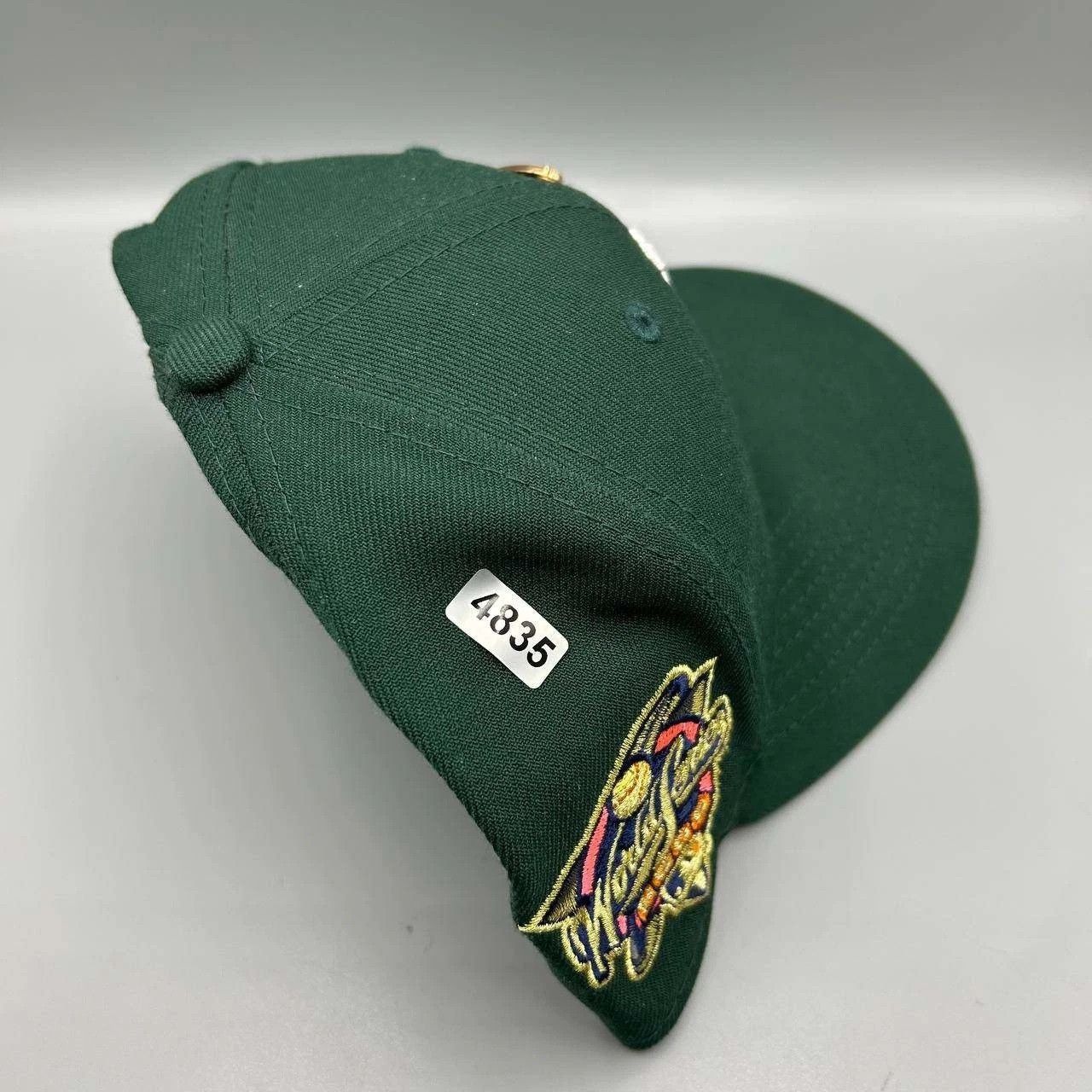 New Era New York Mets Hat Men 7 1/2 Green Pink Embroidered Fitted Size ONE SIZE - 10 Thumbnail