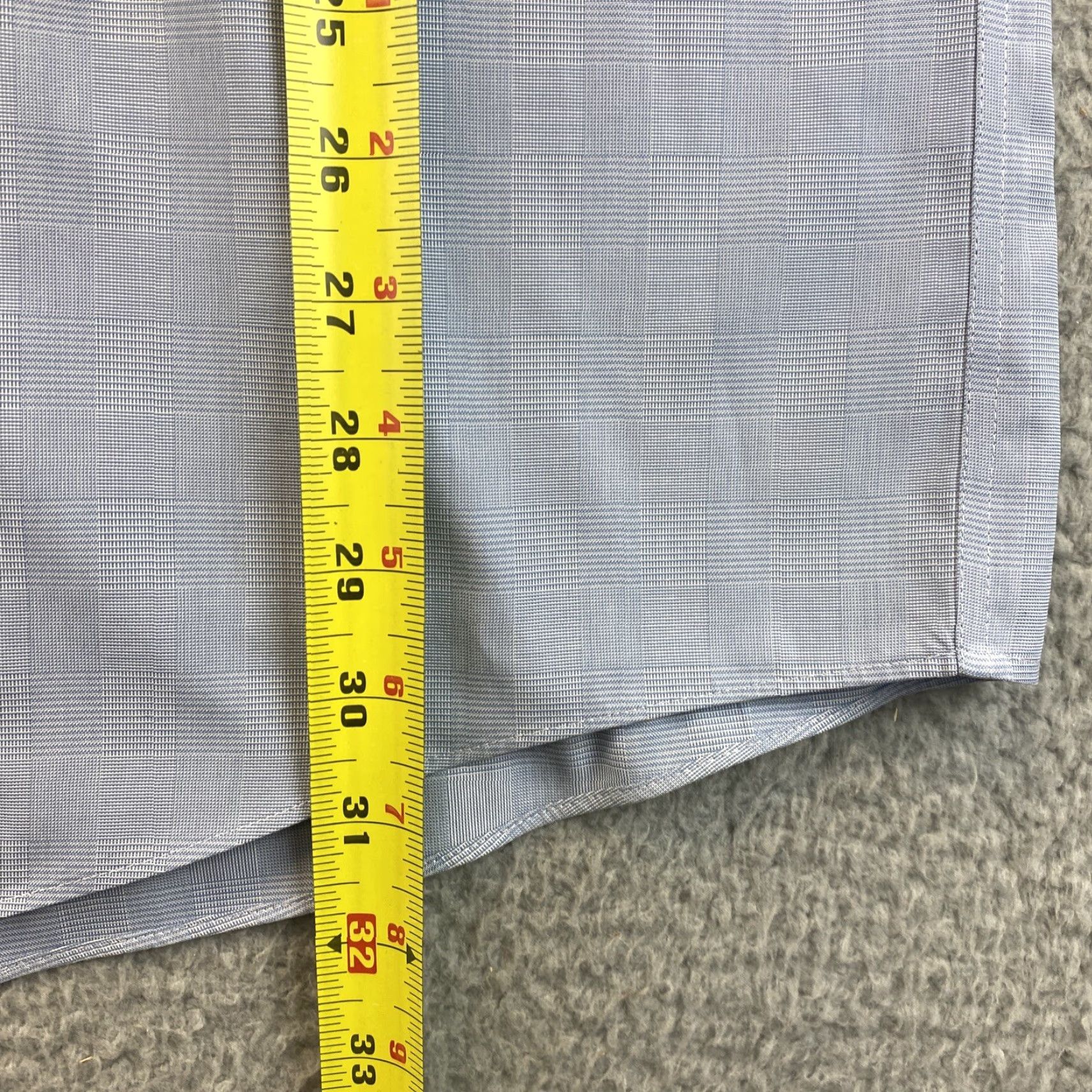 Roundtree & Yorke Roundtree & Yorke Gold Label Men's Dress Shirt 15.5-33 Blue Plaid Business Casual Non-Iron Fabric Size 40R - 7 Thumbnail