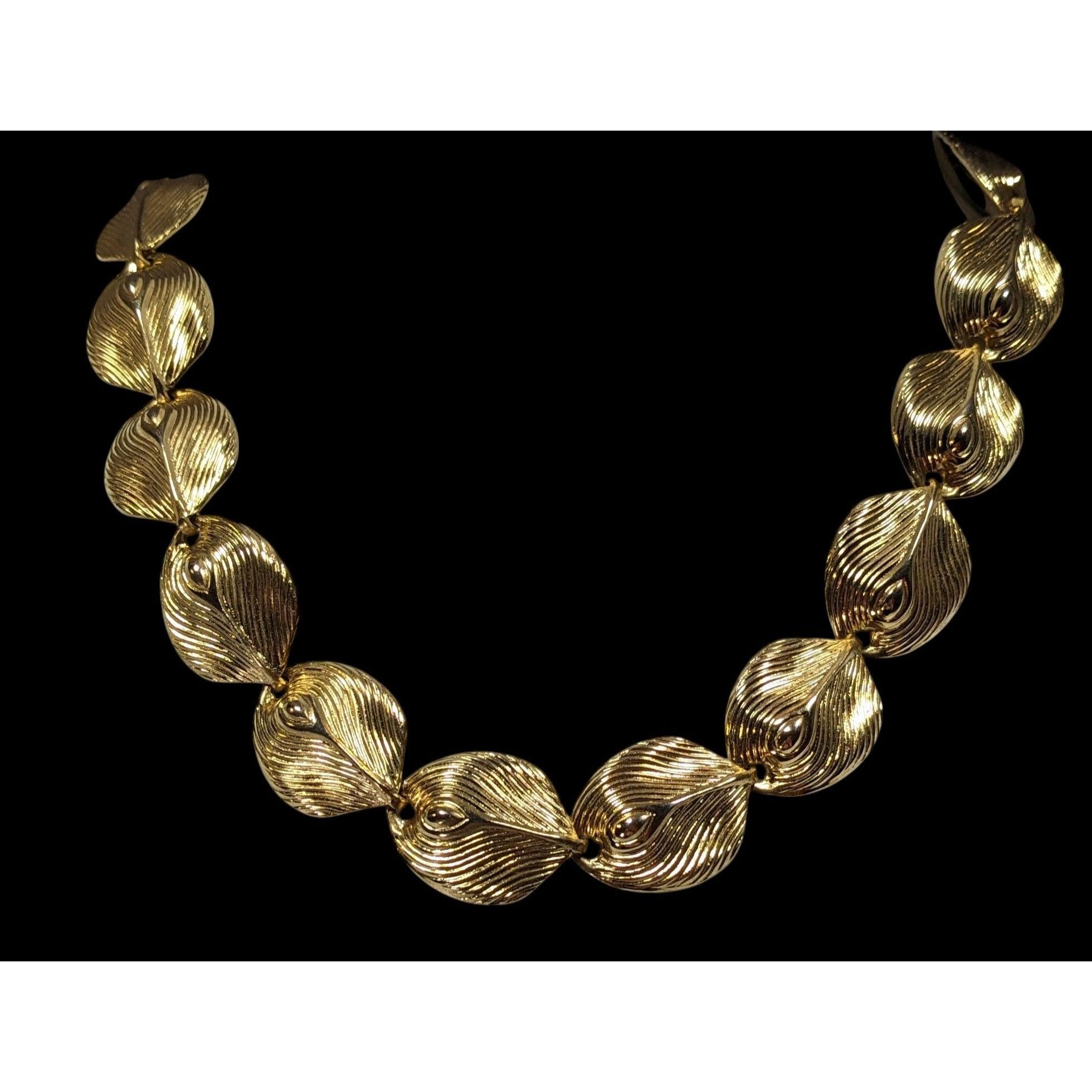 Other Vintage Peacock Feather Gold Tone Link Toggle Necklace Size ONE SIZE - 2 Thumbnail