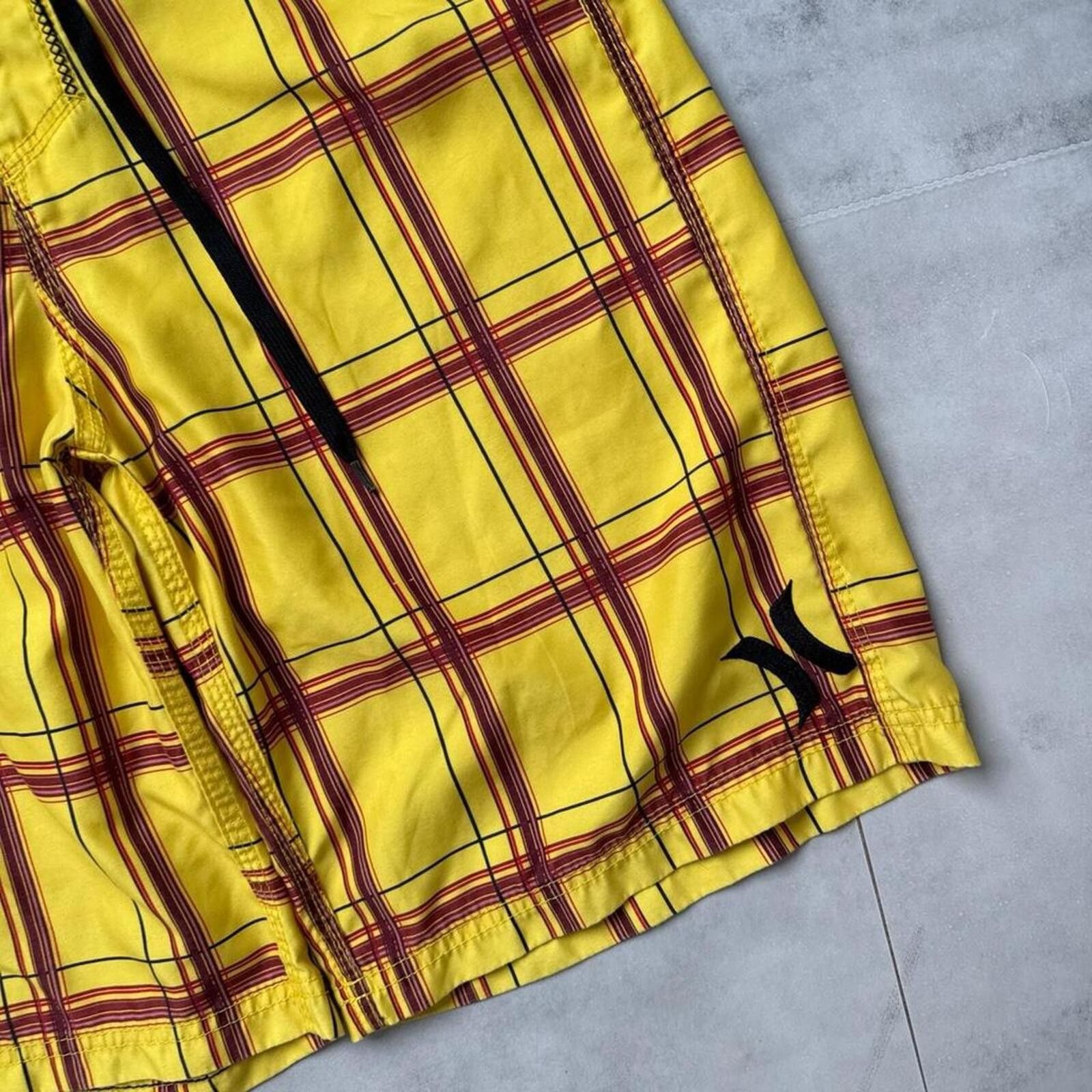 Hurley Y2K Hurley 00s Yellow Board Surf Shorts Size US 32 / EU 48 - 5 Thumbnail