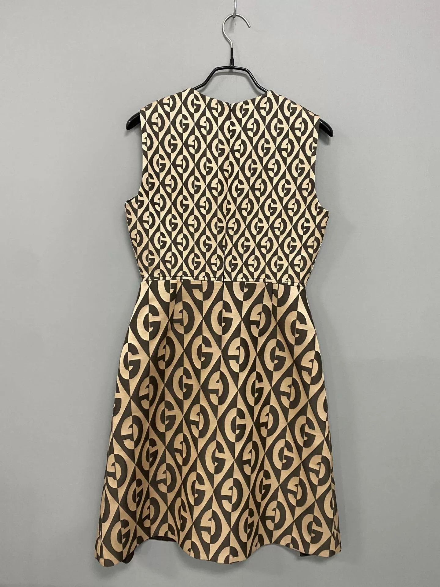 Gucci GUCCI quilted GG monogram sleeveless dress women's Size XS / US 0-2 / IT 36-38 - 3 Thumbnail