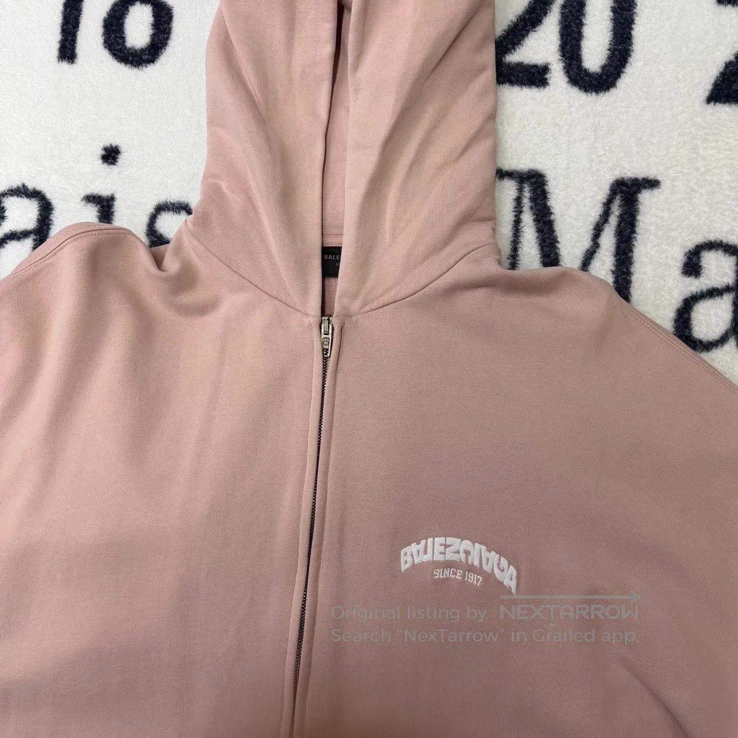 Balenciaga Pink Zip. Size US L / EU 52-54 / 3 - 4 Thumbnail