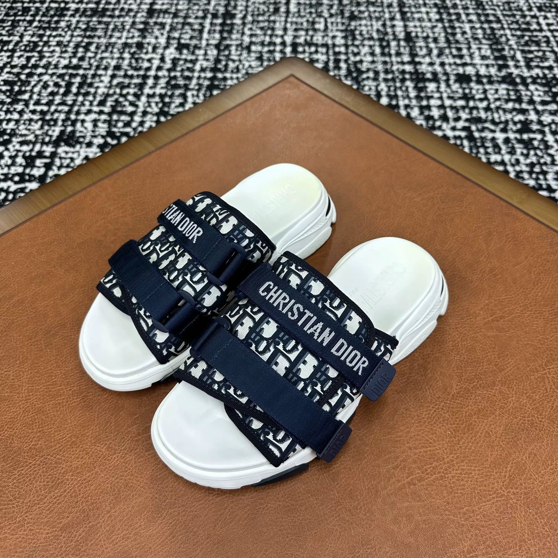 Dior Dior Printed Blue Sandals 7 Men Size US 7 / EU 40 - 1 Thumbnail
