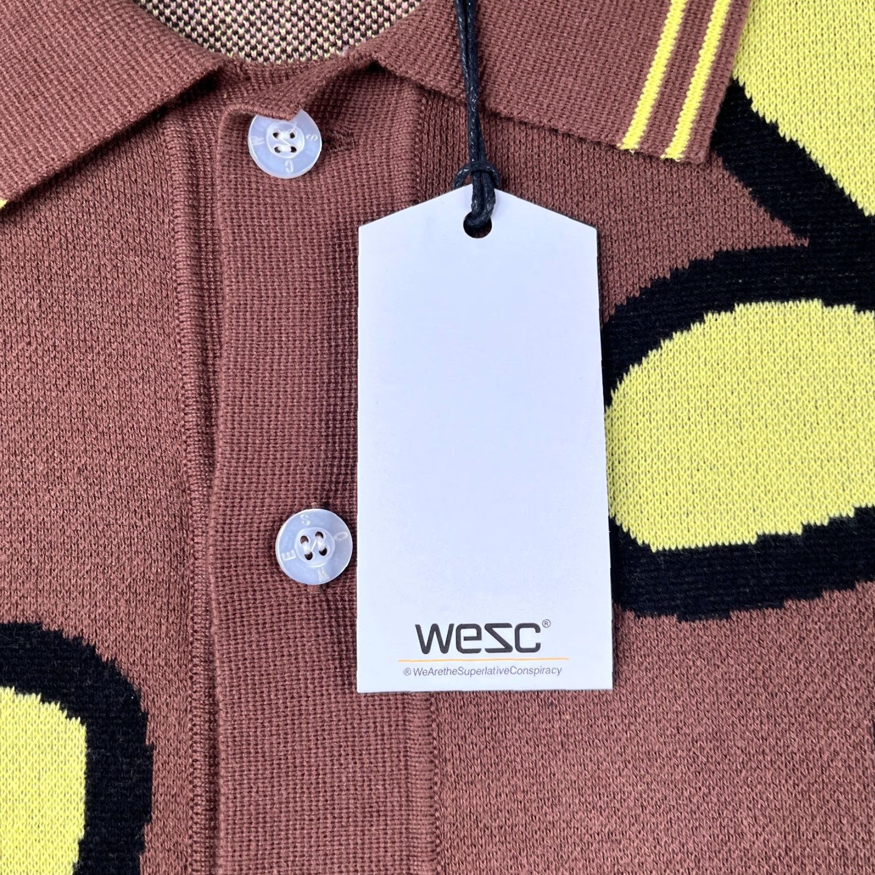 WeSC WESC Knit Shirt Medium Brown Yellow Flower Button Up Short Sleeve NWT Size US M / EU 48-50 / 2 - 3 Thumbnail