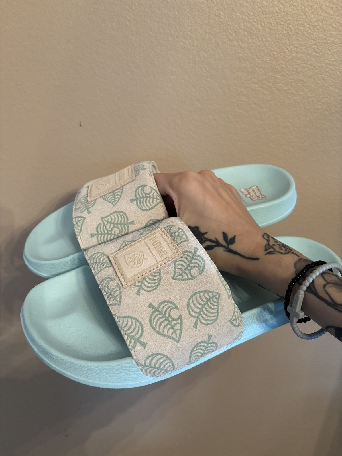 Puma Animal Crossing x Puma Leadcat Sandal Big Kid 'New Horizons' Size US 7 / EU 40 - 6 Thumbnail