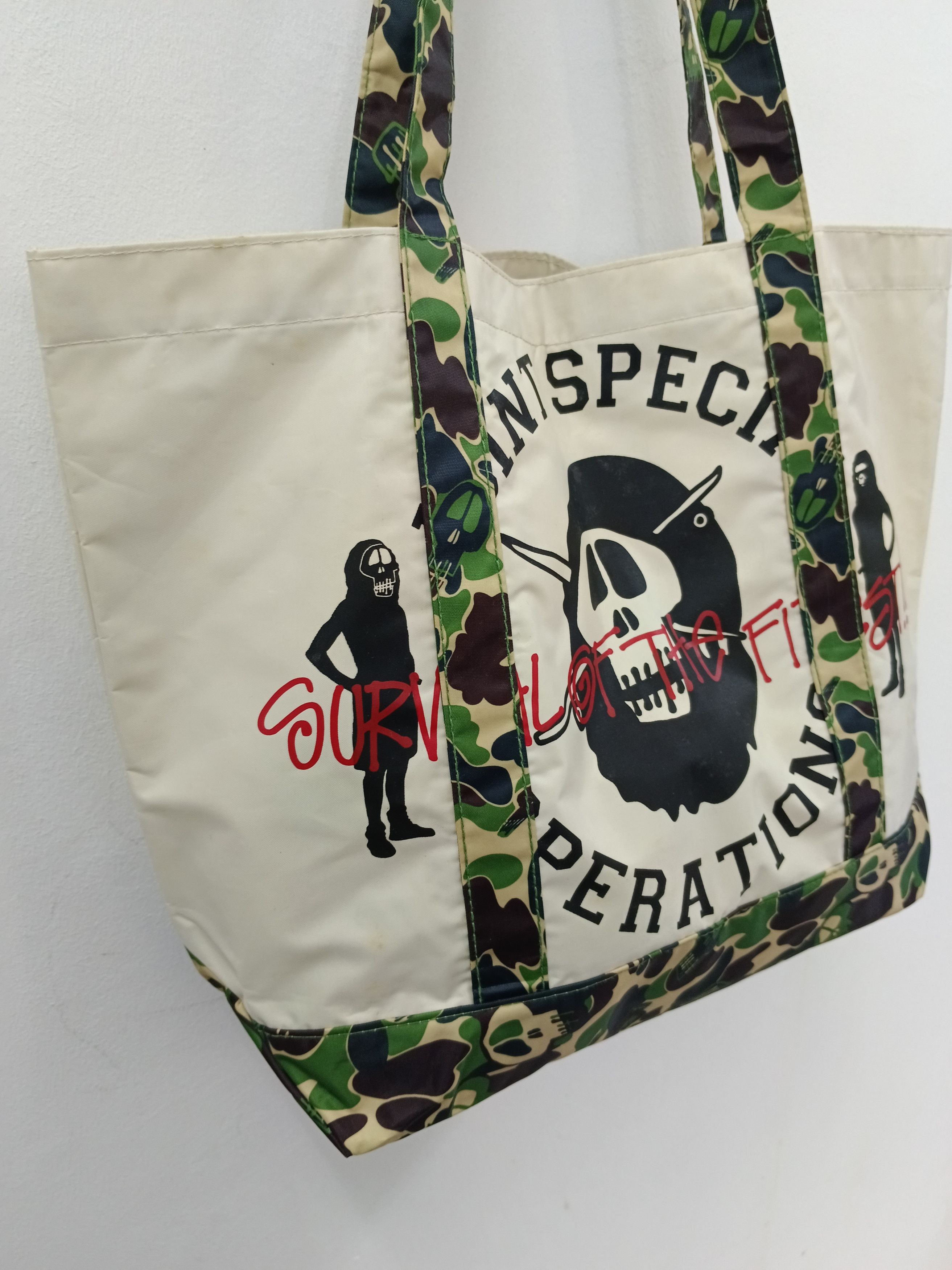 Bape × Stussy BAPE x Stussy "Survival of the Fittest" Camo Strap Tote Bag Size ONE SIZE - 5 Thumbnail