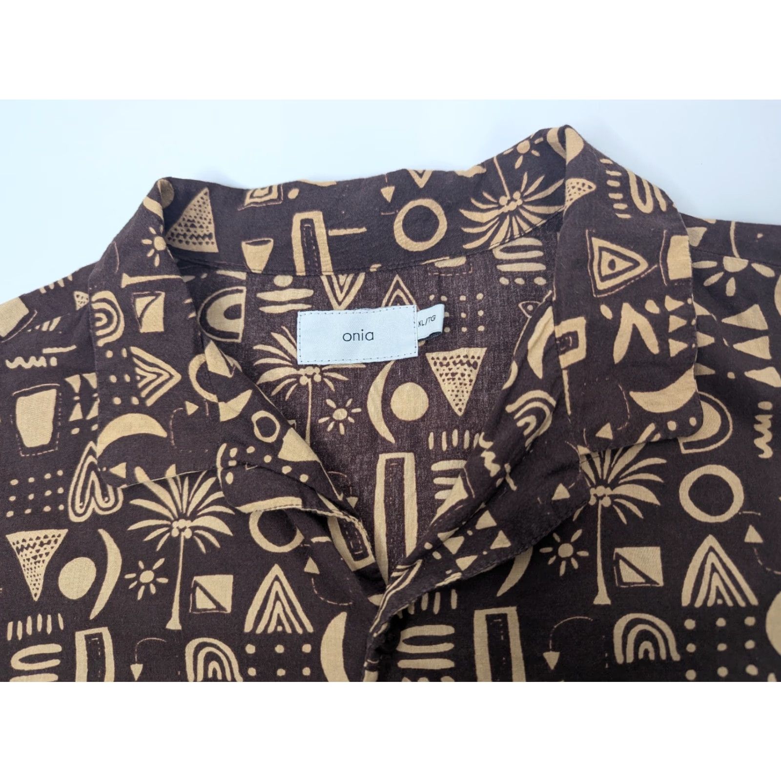 Onia Onia Hawaiian Camp Shirt Mens XL Cotton Modal Brown Tribal Geo Vacation Size US XL / EU 56 / 4 - 6 Thumbnail