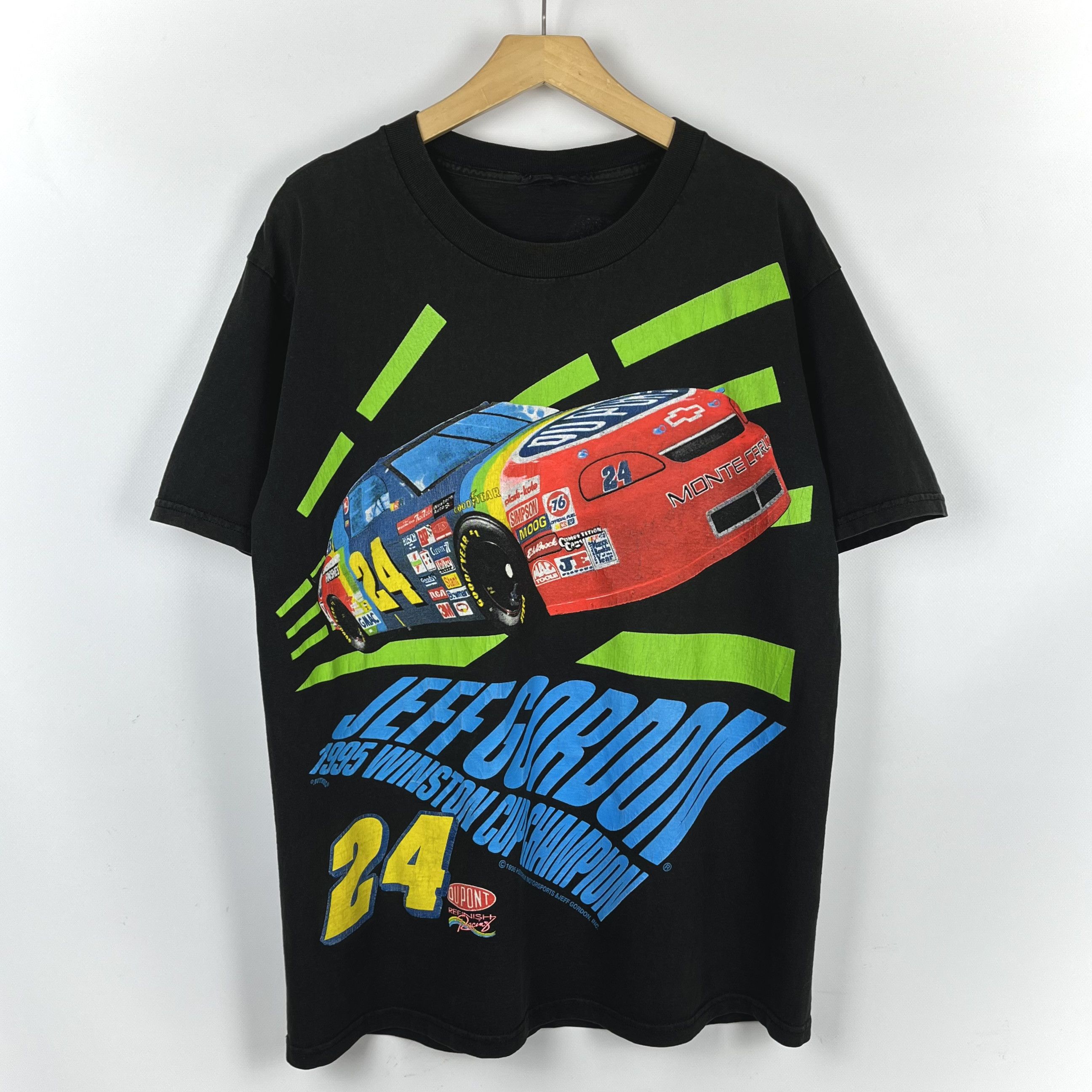 Vintage NASCAR Jeff Gordon DuPont Racing T Shirt 1995