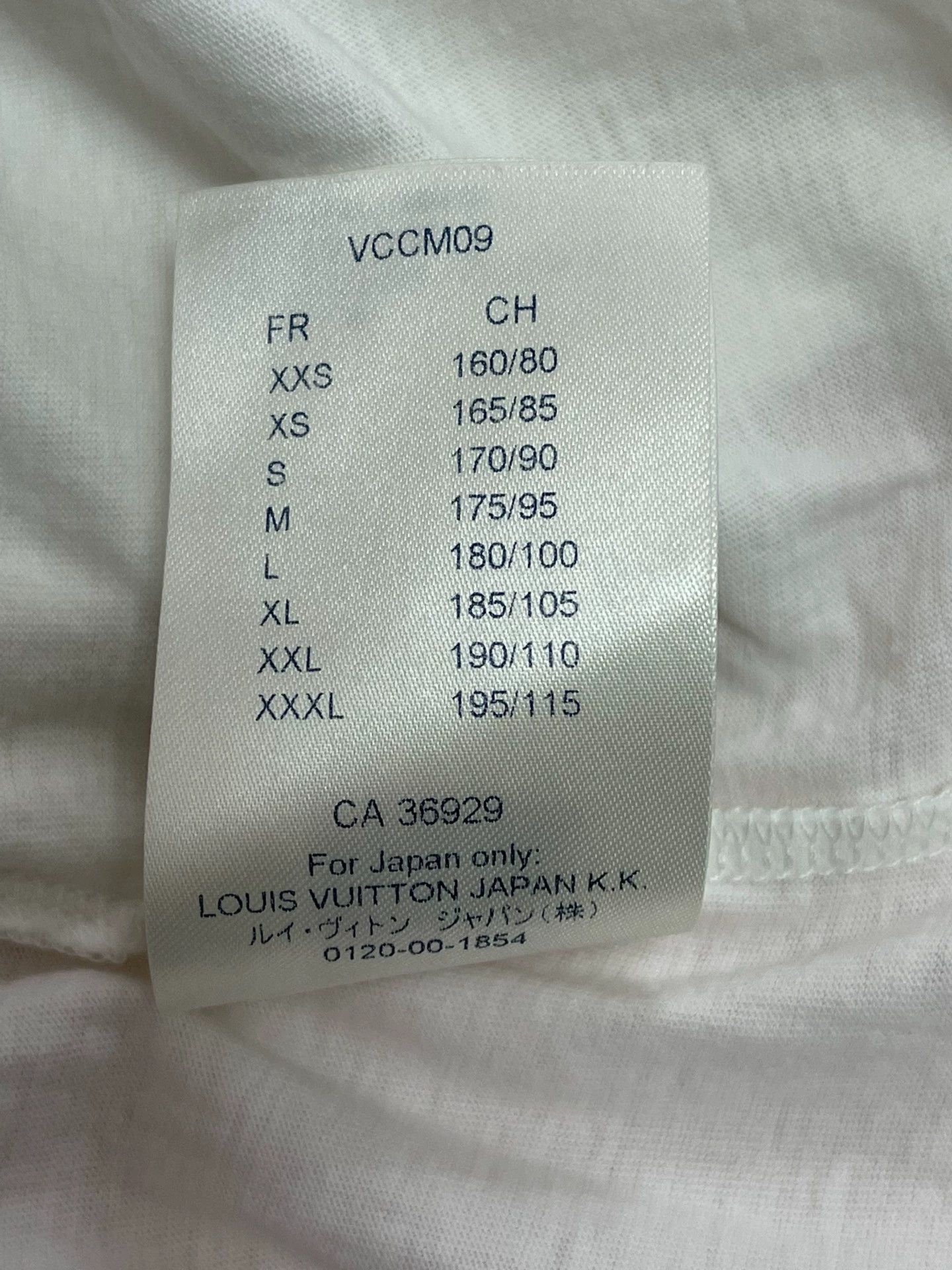 Louis Vuitton Louis Vuitton basic white T-shirt men's L Size US L / EU 52-54 / 3 - 6 Thumbnail