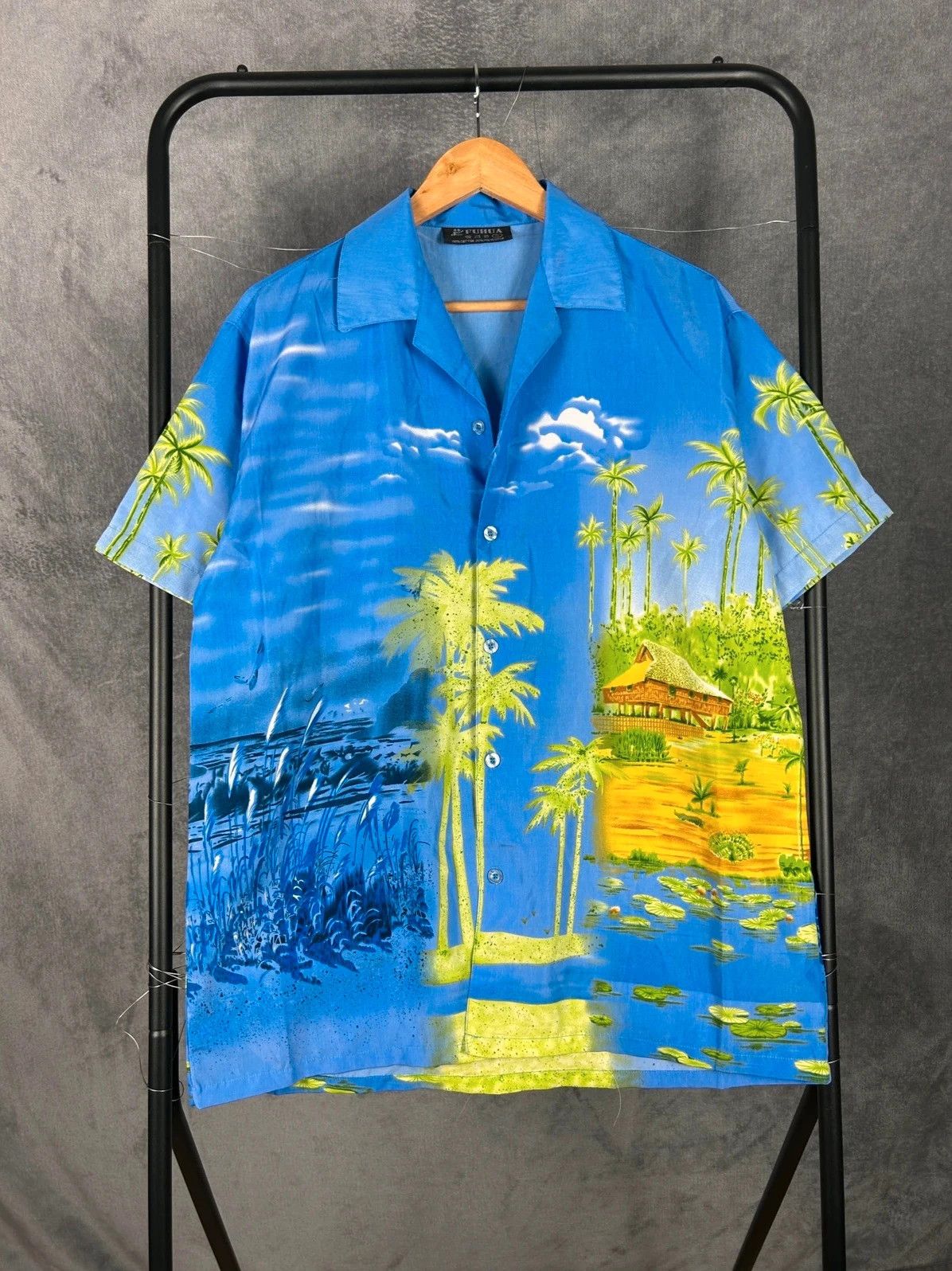 Vintage Fuhua Hawaiian Tropical Shirt Beach Print Size S Size US S / EU 44-46 / 1 - 1 Thumbnail