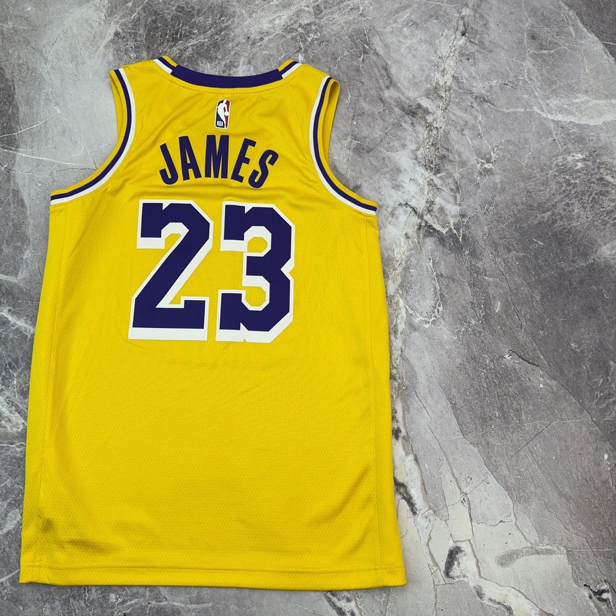 NBA × Nike Nike Swingman Los Angeles Lakers LeBron James #23 Jersey M Size US M / EU 48-50 / 2 - 17 Thumbnail