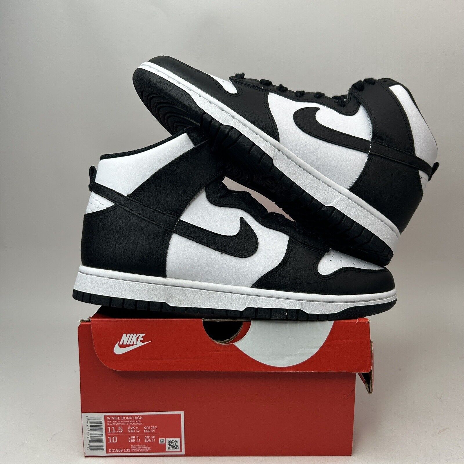 Nike Nike Dunk High WMNS “Panda/Black White” 2023 Size US 11.5 / IT 41.5 - 1 Thumbnail