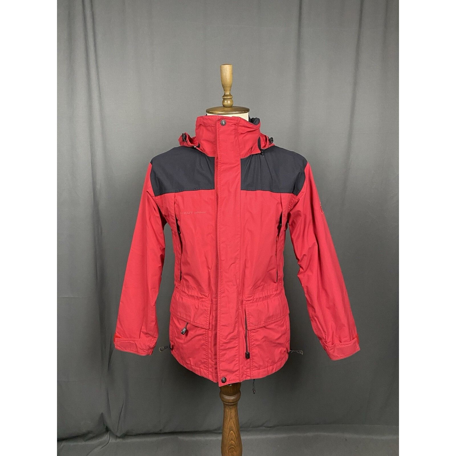 Mammut Mammut Gore-Tex XCR Men's Red Waterproof Windbreaker Jacket Size US S / EU 44-46 / 1 - 3 Thumbnail