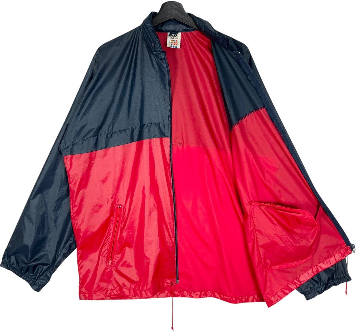 Adidas × Vintage Vintage Adidas Trefoil Windbreaker Jacket Foldable Bag Size US XL / EU 56 / 4 - 5 Thumbnail