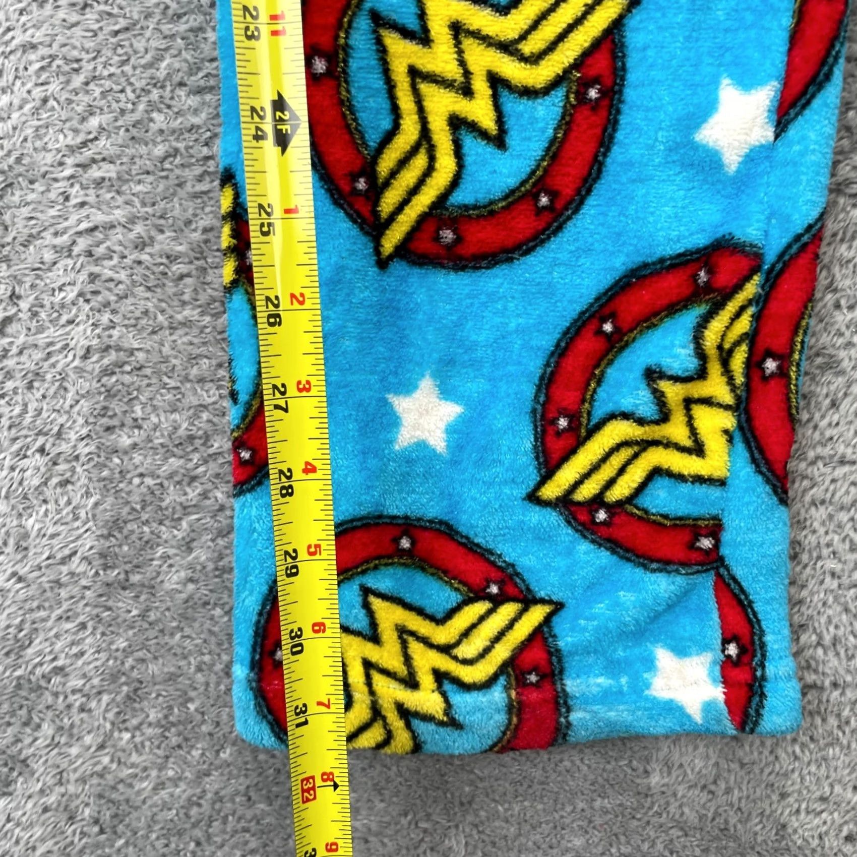 DC Comics DC Comics Pants Womens L Blue Wonder Woman Fleece Lounge Sleepwear AOP Size 36" / US 14 / IT 50 - 6 Thumbnail