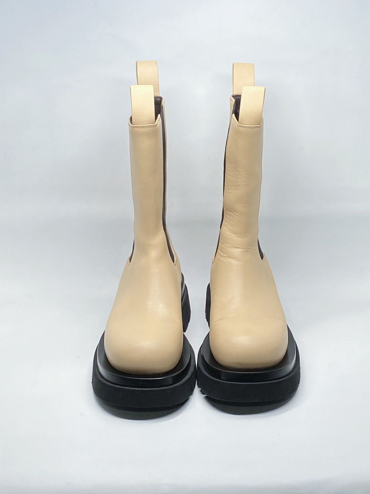 Bottega Veneta Bottega Veneta Lug Sole Leather Chelsea Boots size 36.5 Size US 6.5 / IT 36.5 - 2 Thumbnail