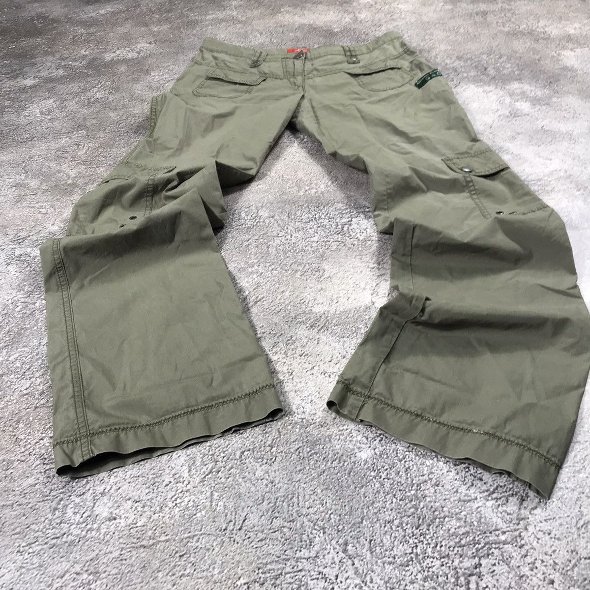 Vintage Vintage Y2K Baggy Cargo Pants Distressed Streetwear Olive 28 Size 28" / US 6 / IT 42 - 1 Thumbnail