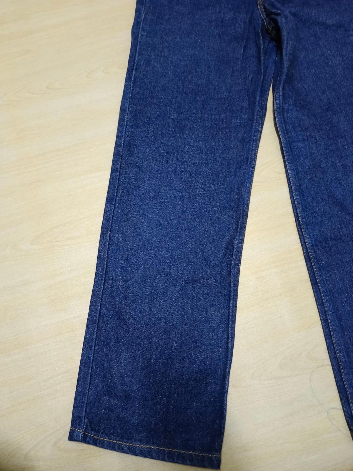 Levi's Vintage Levis 515 Straight Cut Jeans Size US 31 - 11 Thumbnail
