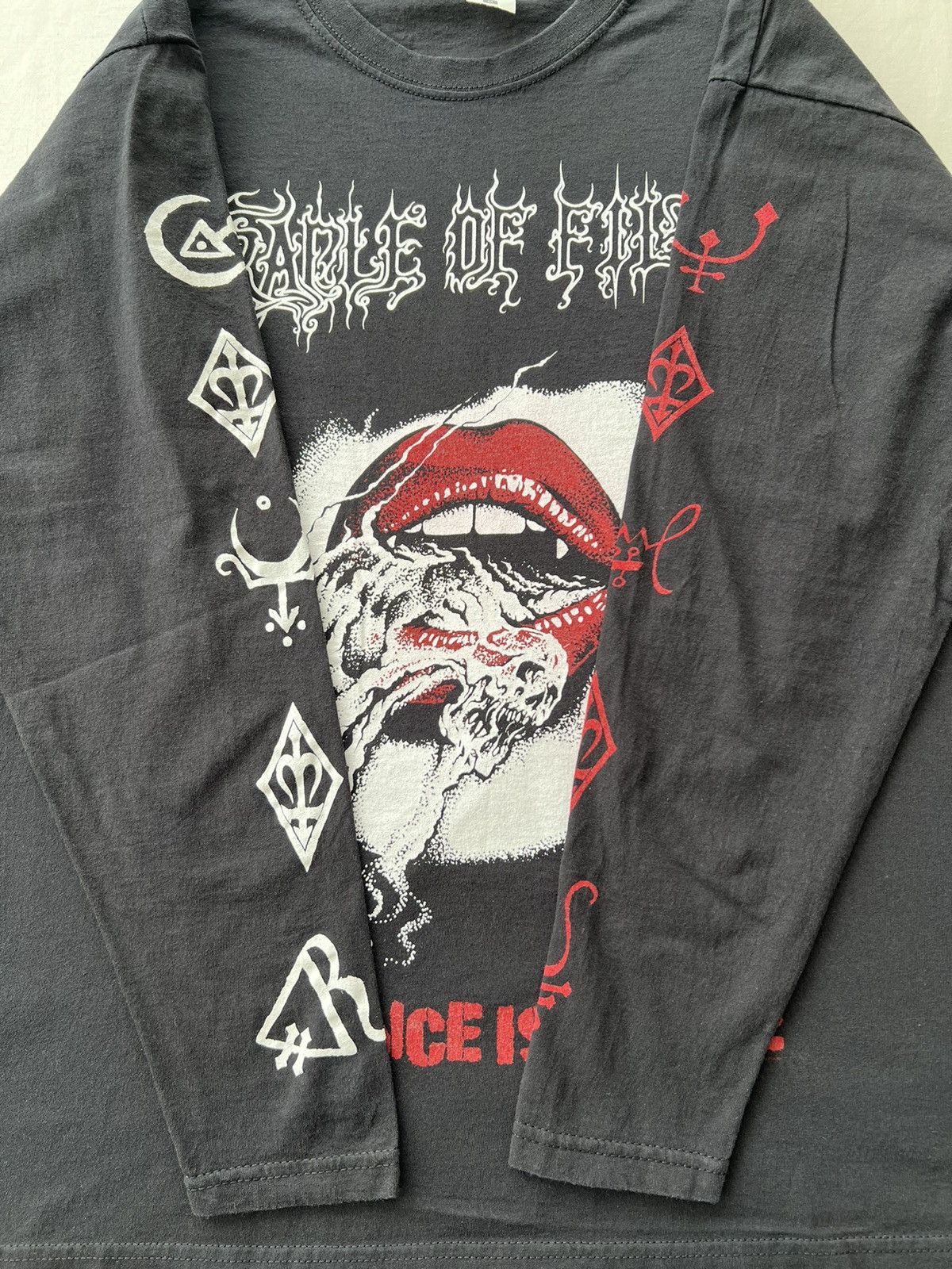 Band Tees Vintage 2020s Cradle of Filth Existence Is Futile T-shirt Size US M / EU 48-50 / 2 - 6 Thumbnail