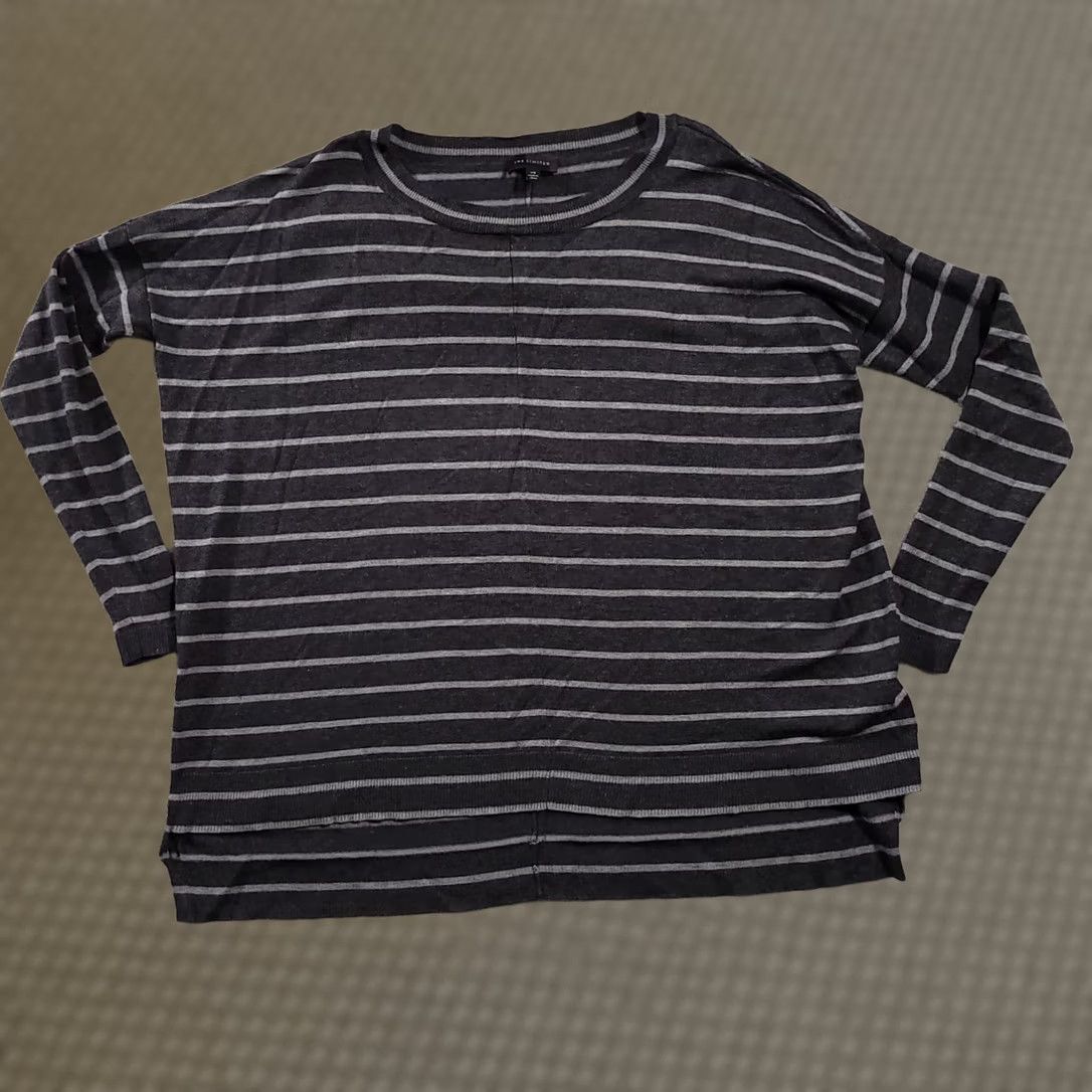 Vintage The Limited Women's XS Gray Striped Rayon Long Sleeve Pullover Size XS / US 0-2 / IT 36-38 - 1 Thumbnail