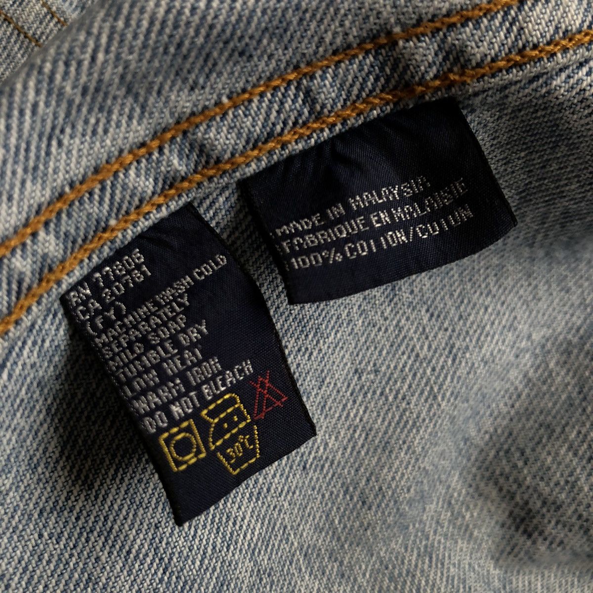 Tommy Hilfiger × Vintage vintage Tommy Hilfiger 90s style Levis Denim Jacket USA Y2K Size US XL / EU 56 / 4 - 7 Thumbnail