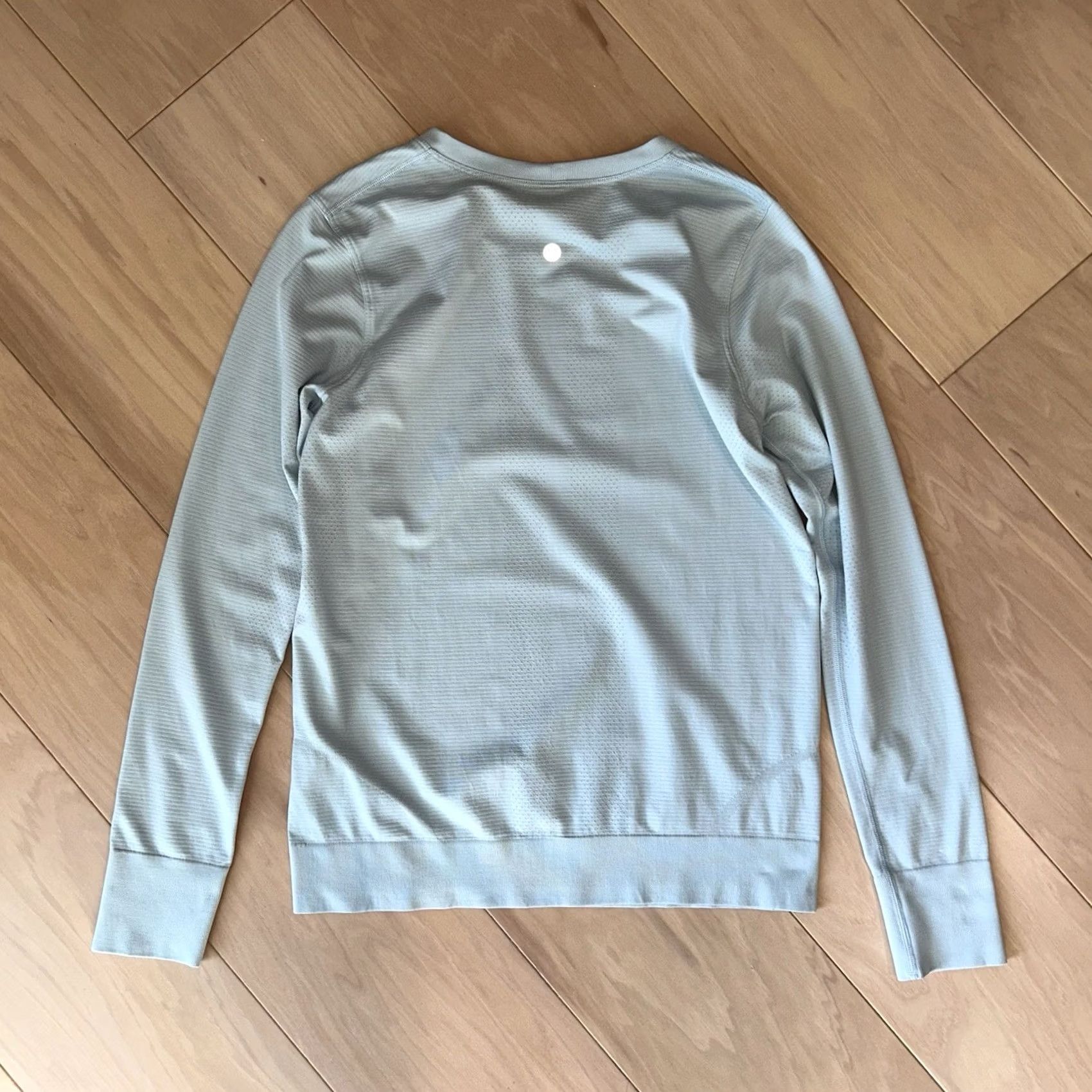 Lululemon VINTAGE_distressed Lululemon Swiftly Relaxed Top Long Sleeve Women’s 6 Small Size M / US 6-8 / IT 42-44 - 4 Thumbnail