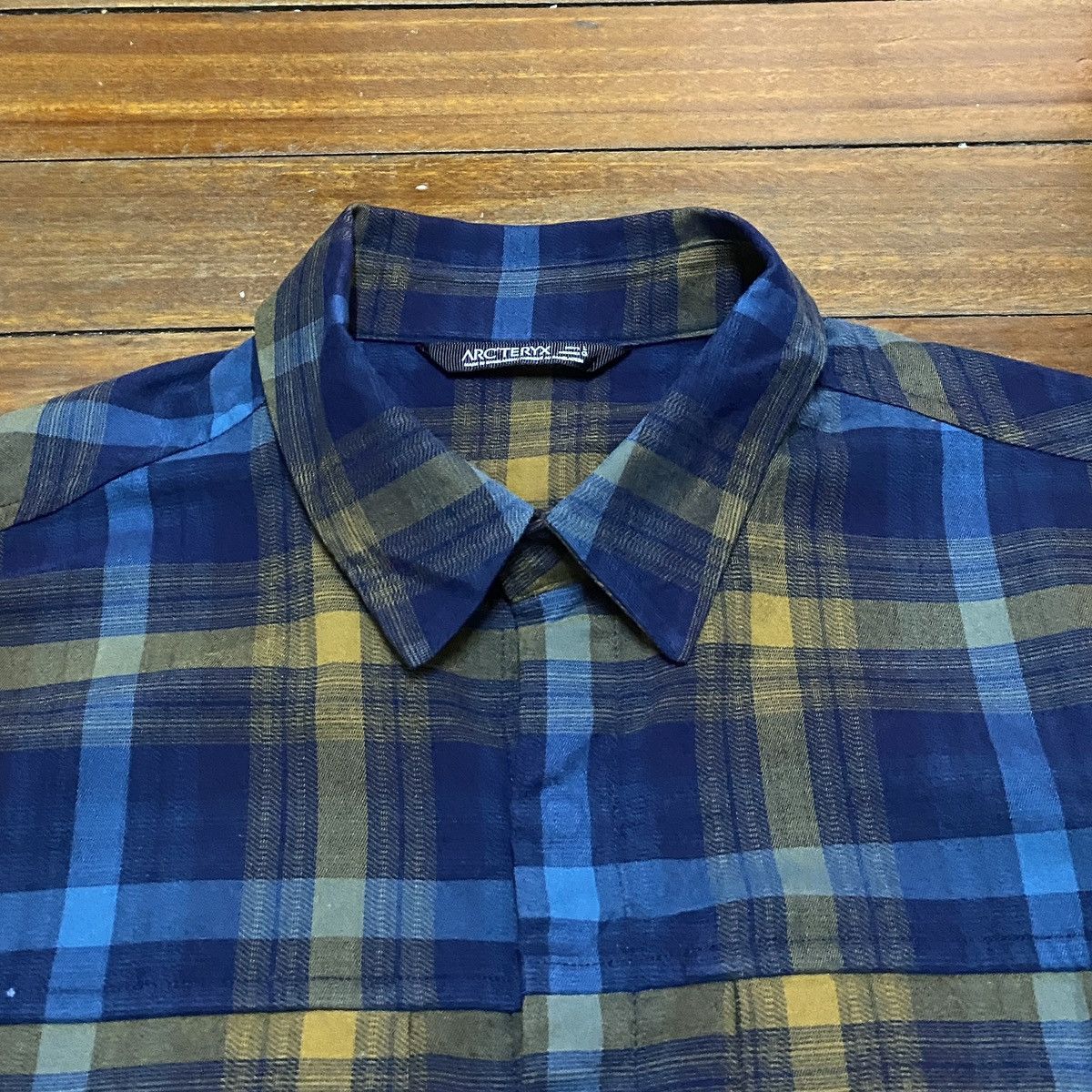 Arc'teryx Very Rare Brand Arcteryx Checkered Shirt 2000s Size US L / EU 52-54 / 3 - 3 Thumbnail