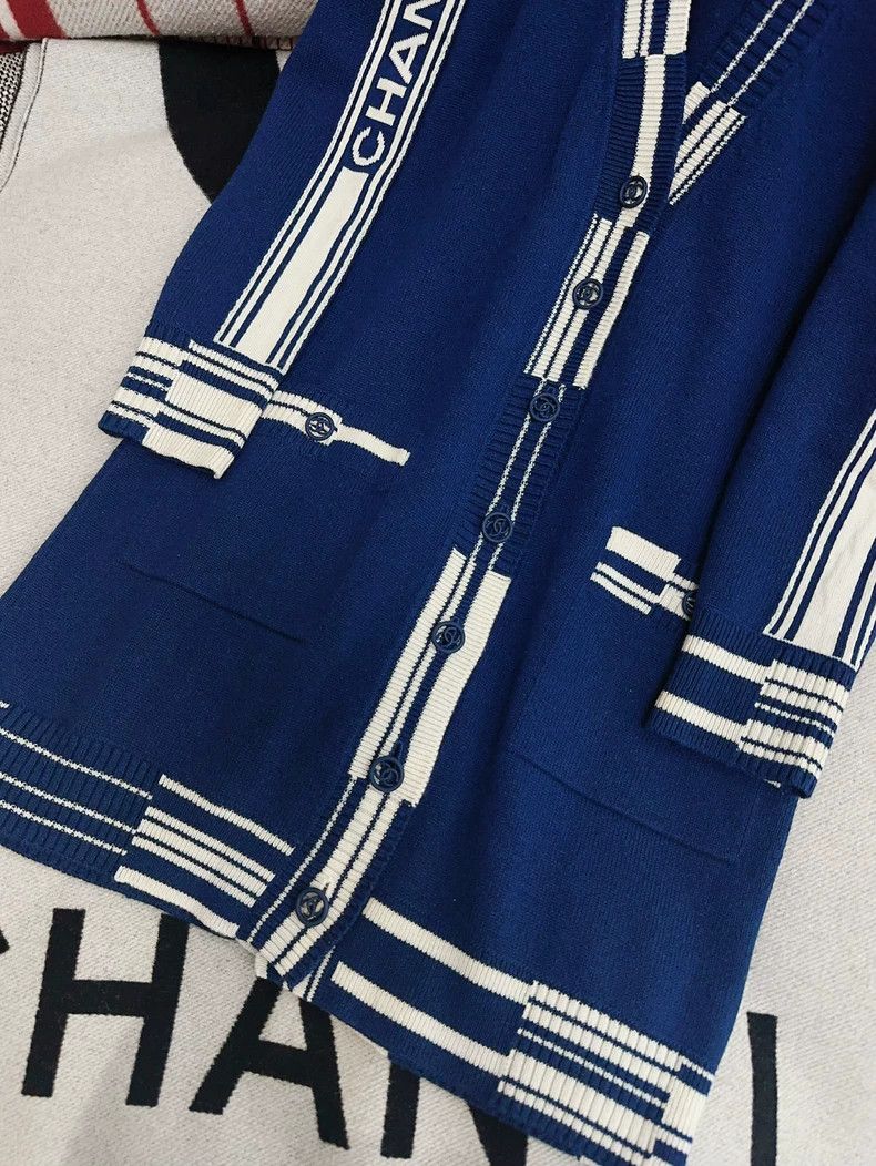 Chanel Chanel 19p blue stitching white edge letter logo knitted c Size XS / US 0-2 / IT 36-38 - 2 Thumbnail